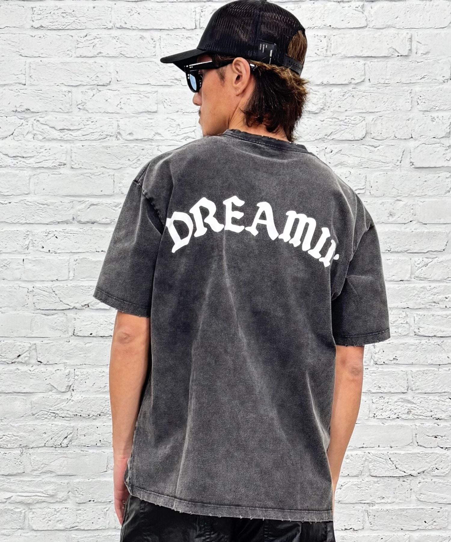 DREAMIN' TEE