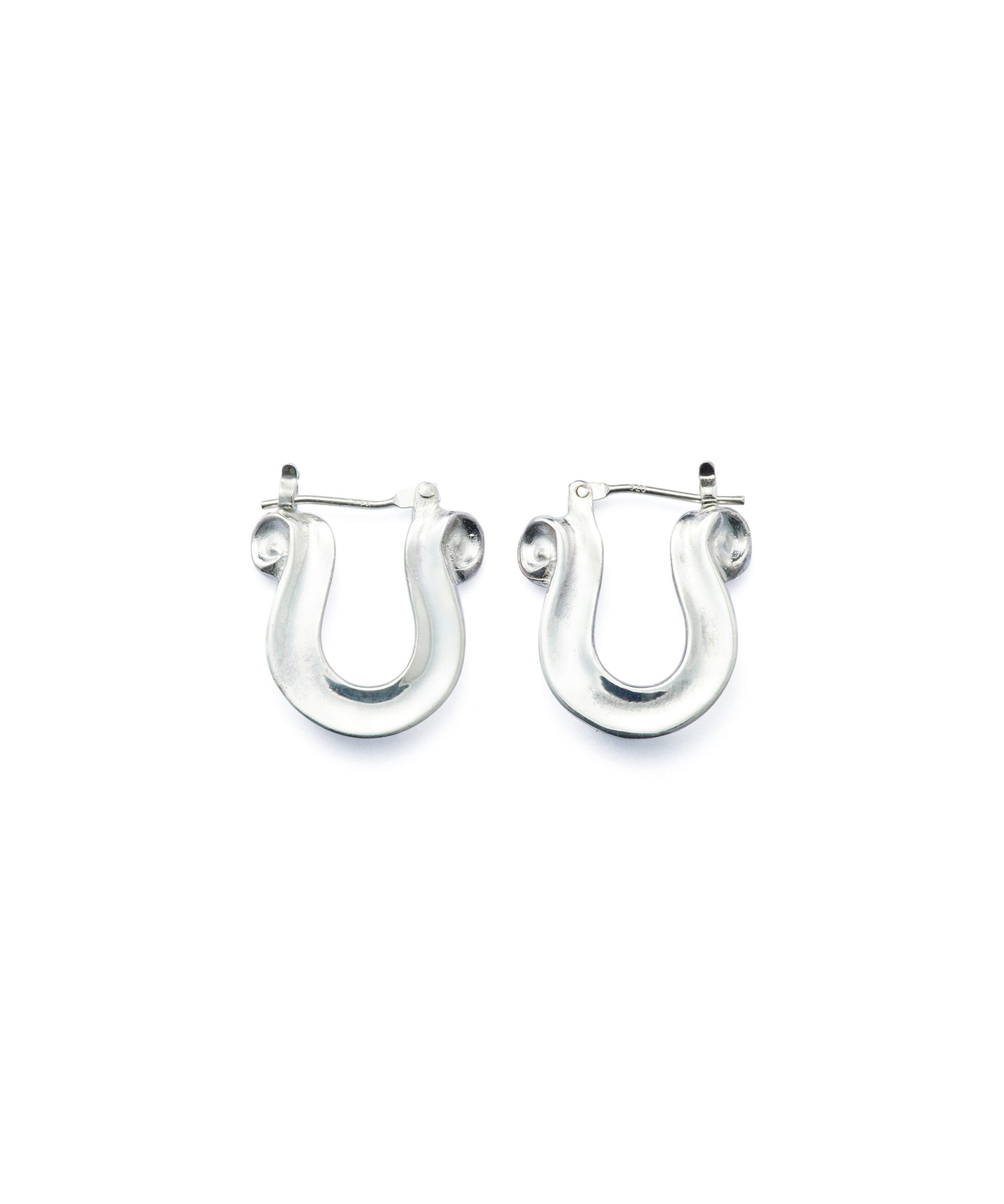 LETTER RIBBON HORSE SHOE SILVER PIERCE