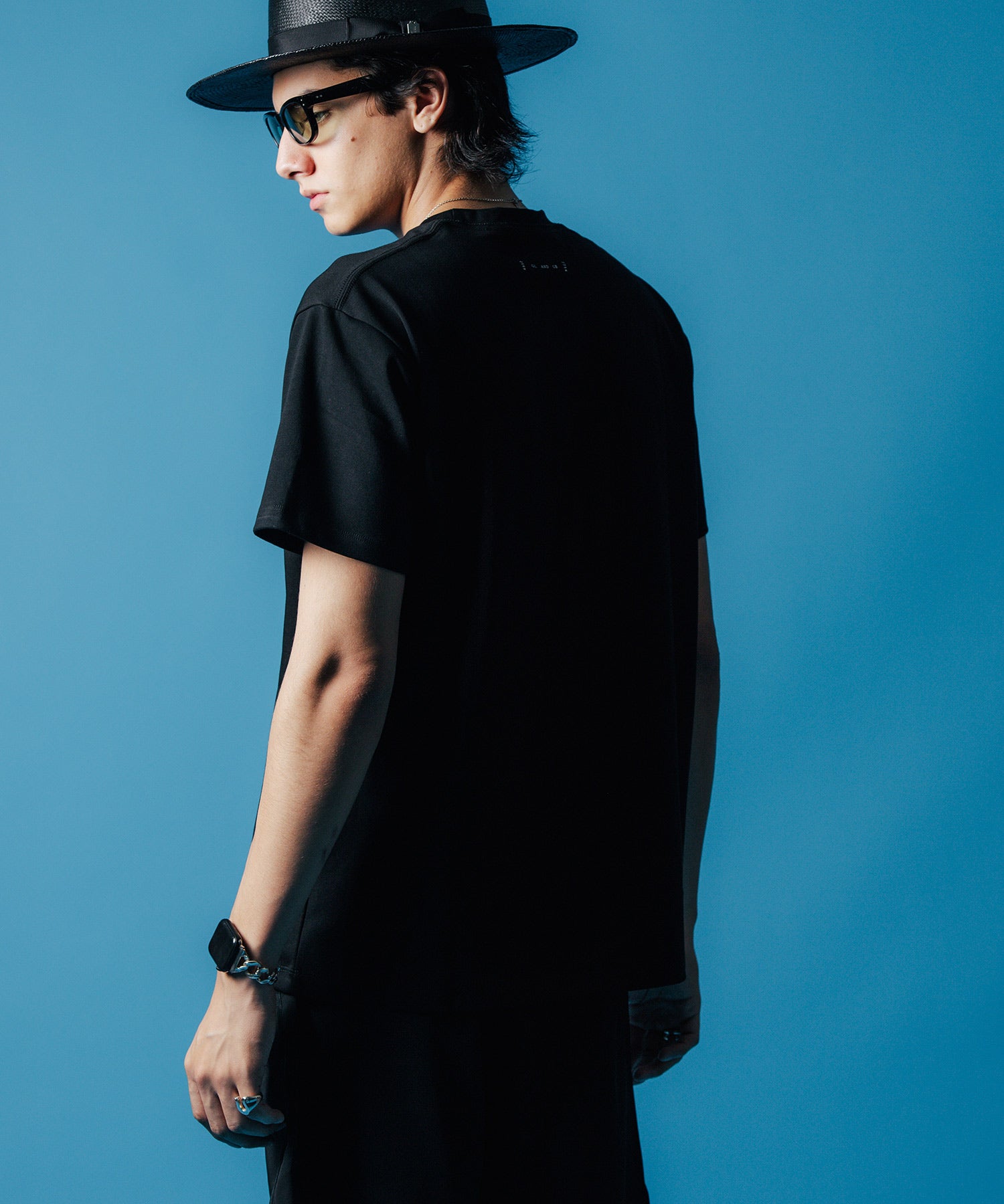 CREW NECK SHORT SLEEVE T SHIRT