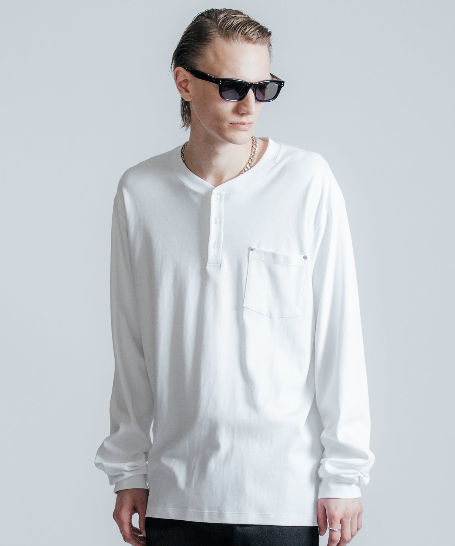 HENLY NECK POCKET LONG SLEEVE T SHIRTS