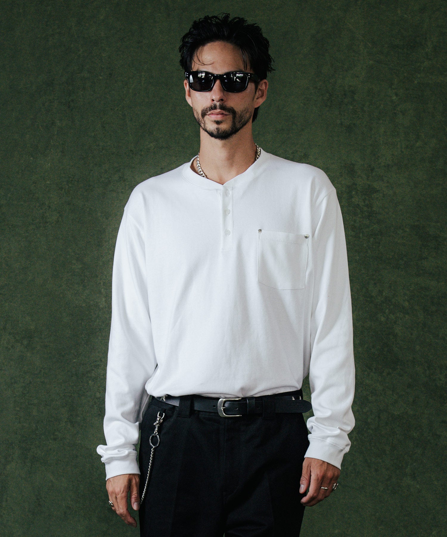 HENLY NECK POCKET LONG SLEEVE T SHIRTS