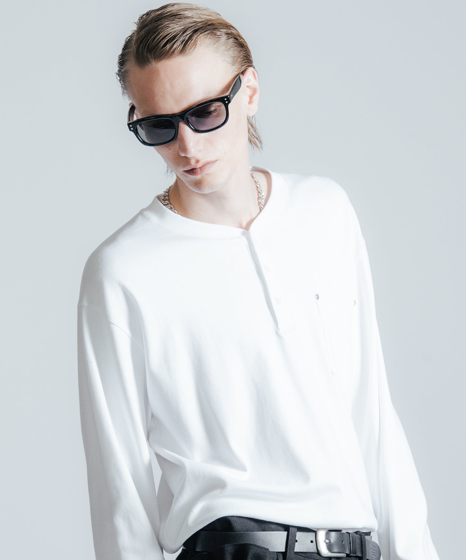 HENLY NECK POCKET LONG SLEEVE T SHIRTS