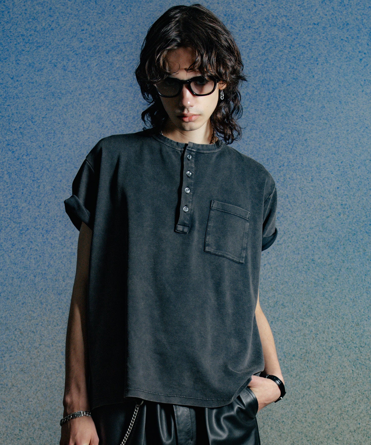 VINTAGE USED EDDIE SHORT LENGTH HENRY NECK T SHIRT