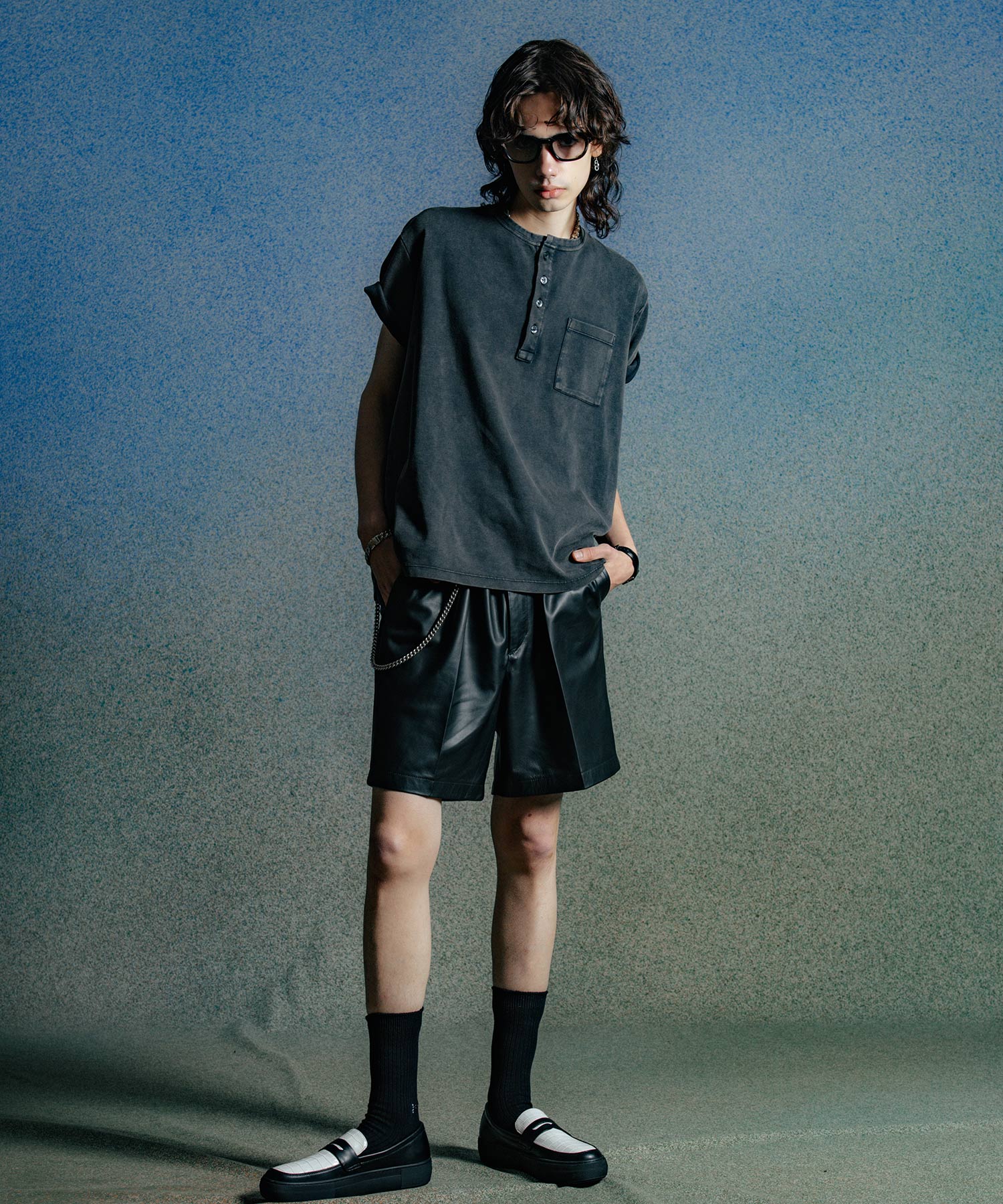 VINTAGE USED EDDIE SHORT LENGTH HENRY NECK T SHIRT