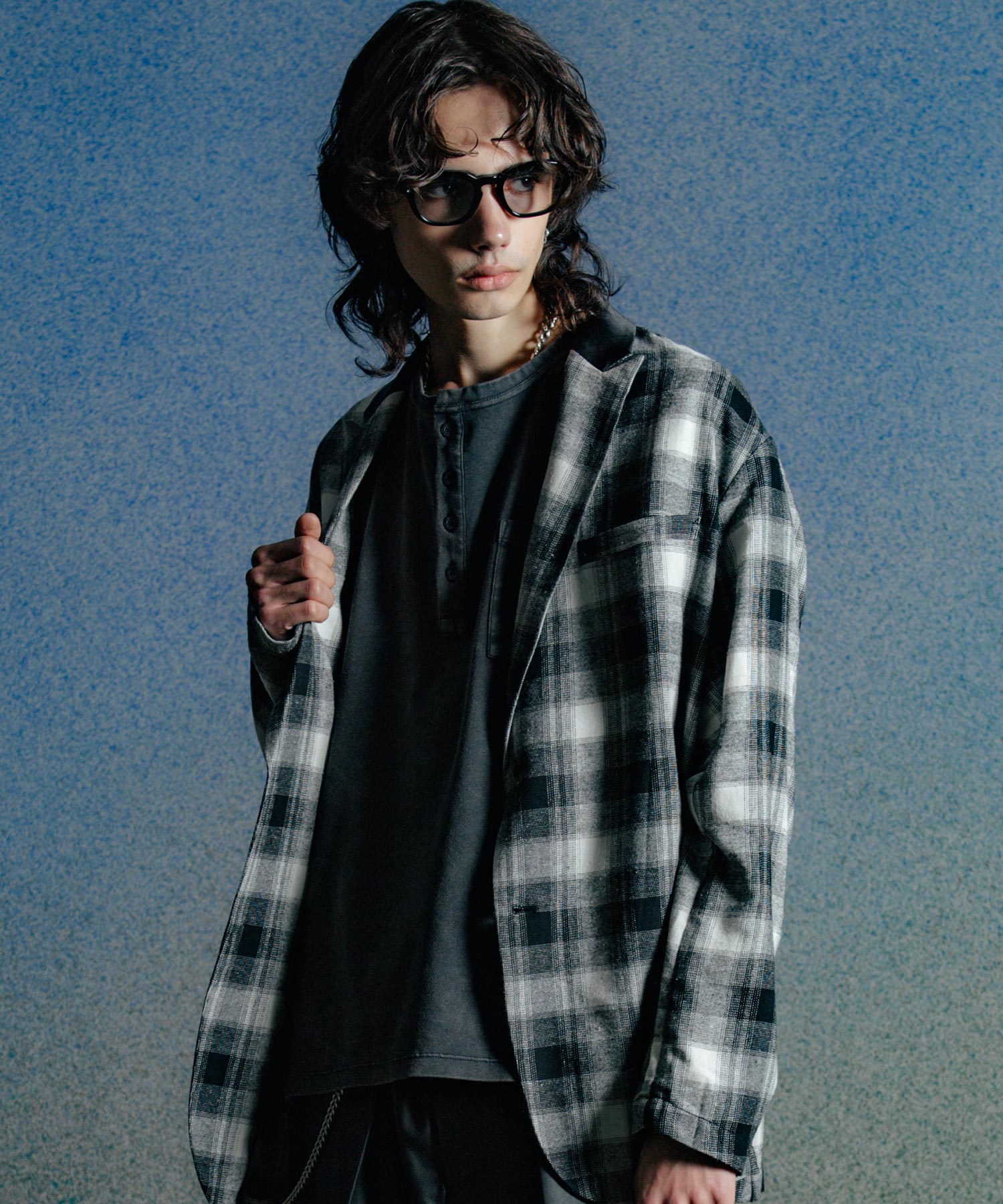 VINTAGE USED EDDIE SHORT LENGTH HENRY NECK T SHIRT