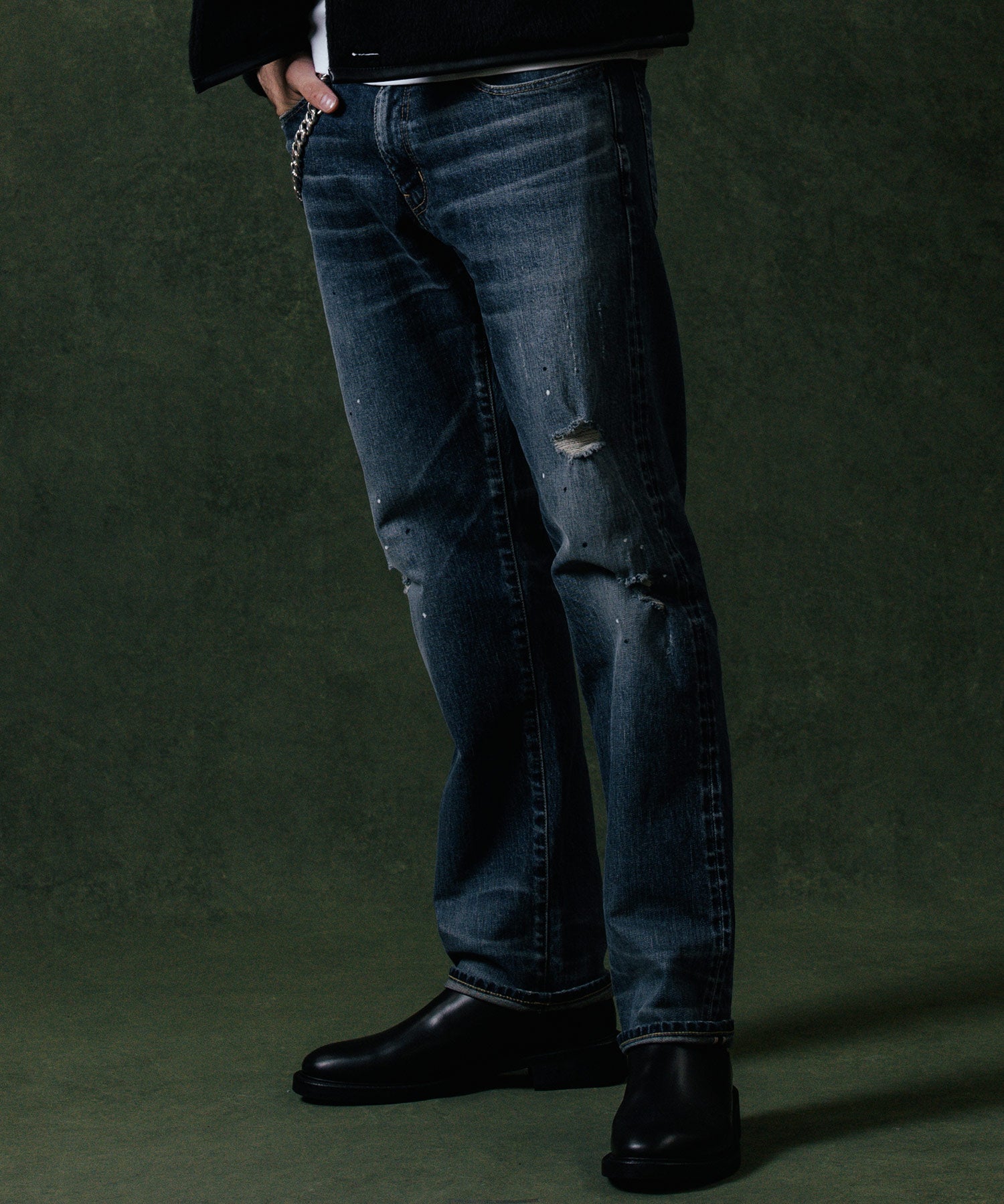 BORN FREE 2 REGULAR STYLE GARAGE USED SELVEDGE STRETCH JEANS