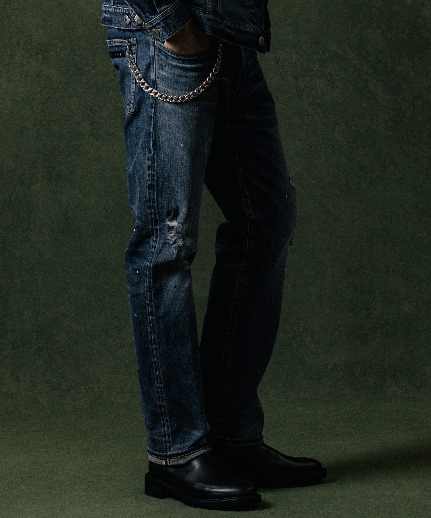 BORN FREE 2 REGULAR STYLE GARAGE USED SELVEDGE STRETCH JEANS