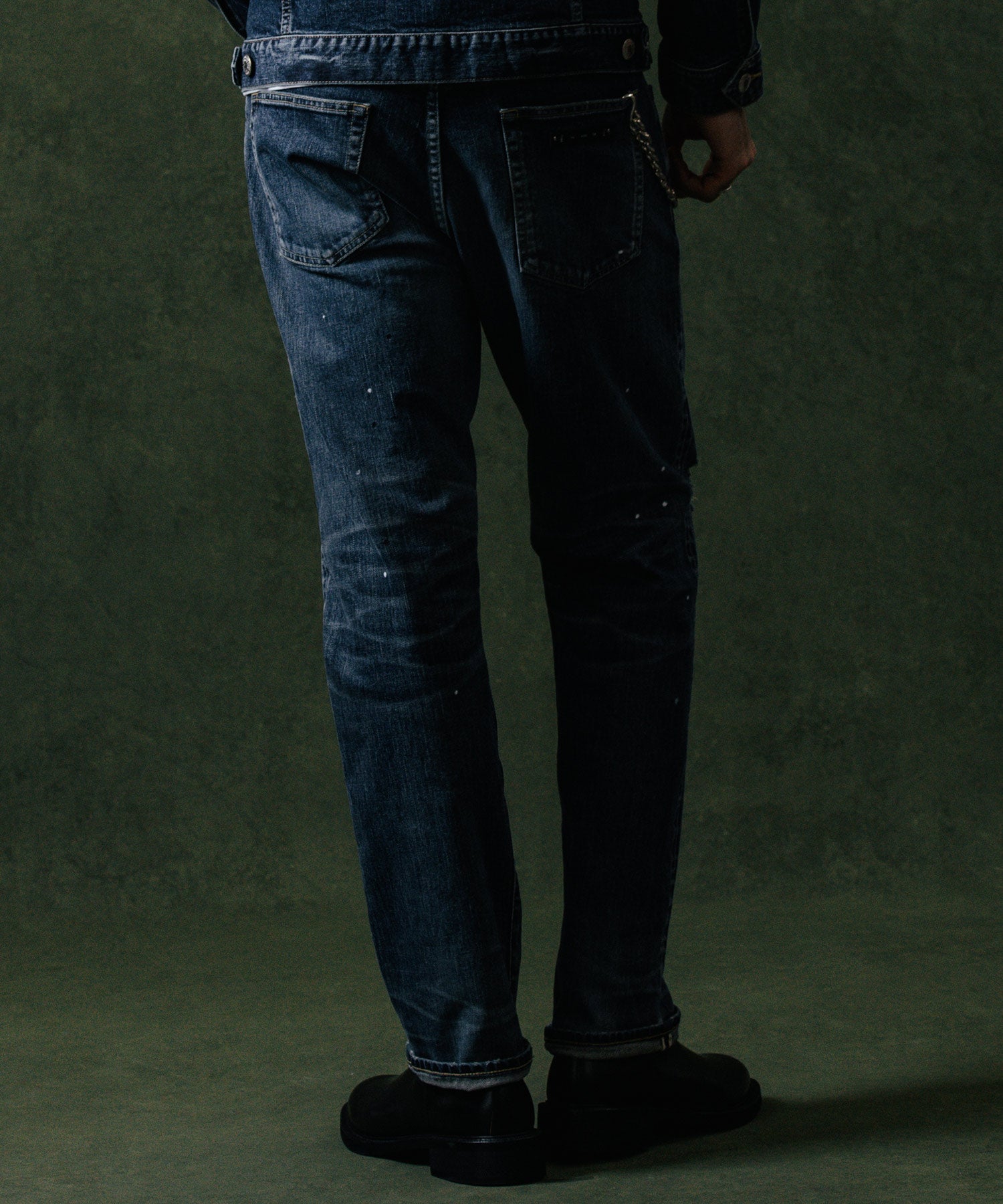 BORN FREE 2 REGULAR STYLE GARAGE USED SELVEDGE STRETCH JEANS