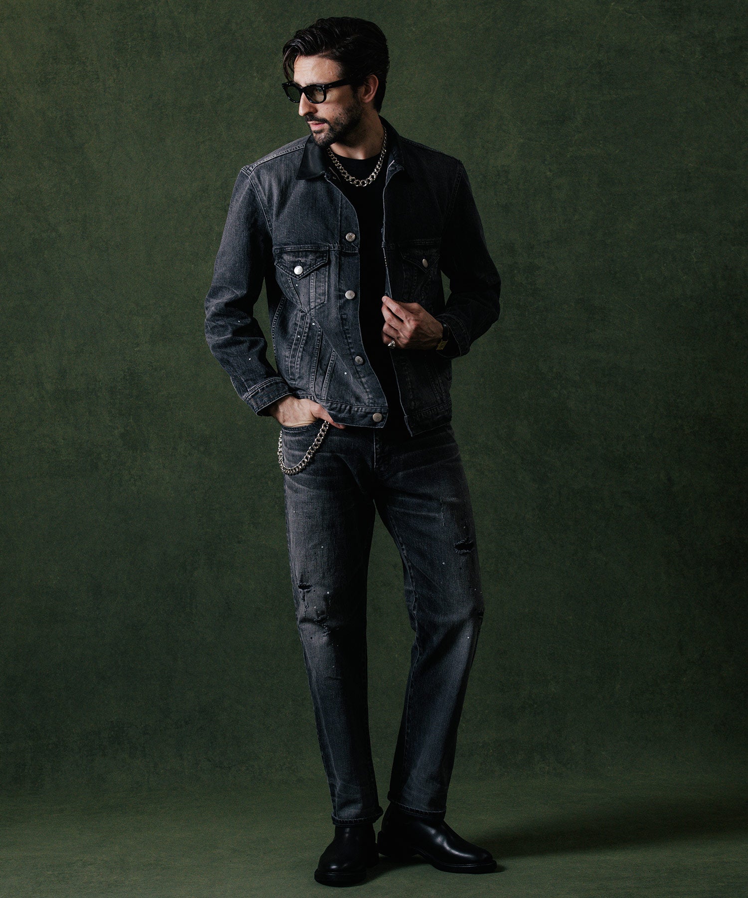 BORN FREE 2 REGULAR STYLE GARAGE USED SELVEDGE STRETCH JEANS
