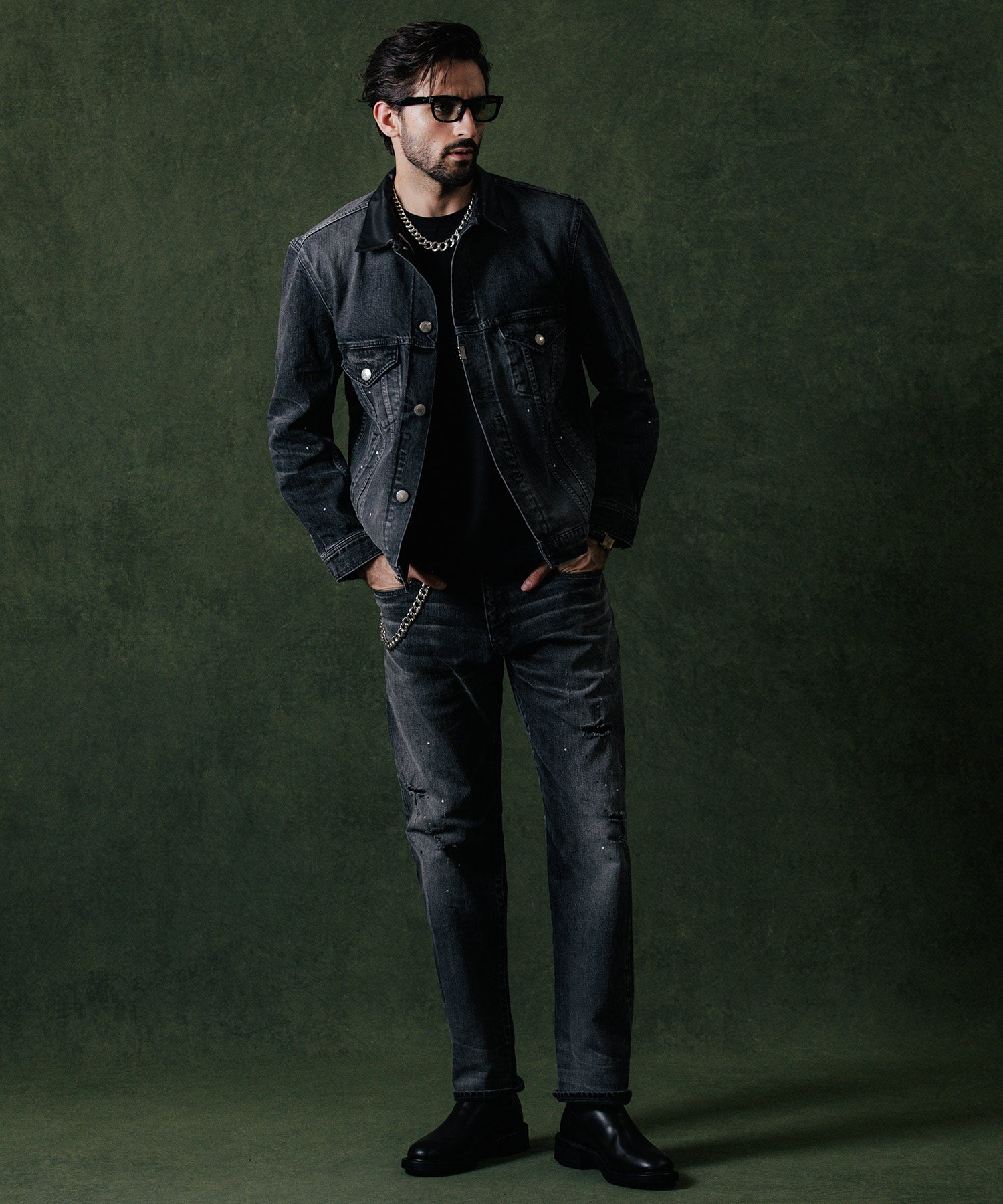 BORN FREE 2 REGULAR STYLE GARAGE USED SELVEDGE STRETCH JEANS