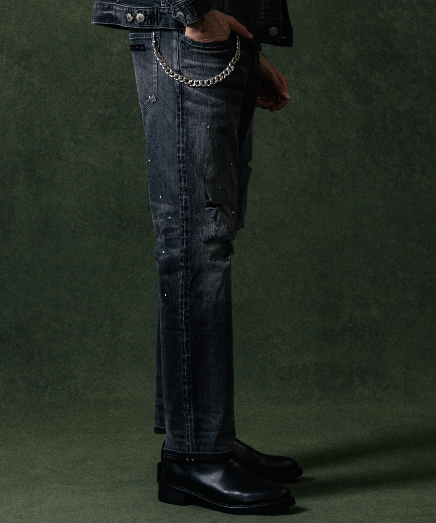 BORN FREE 2 REGULAR STYLE GARAGE USED SELVEDGE STRETCH JEANS