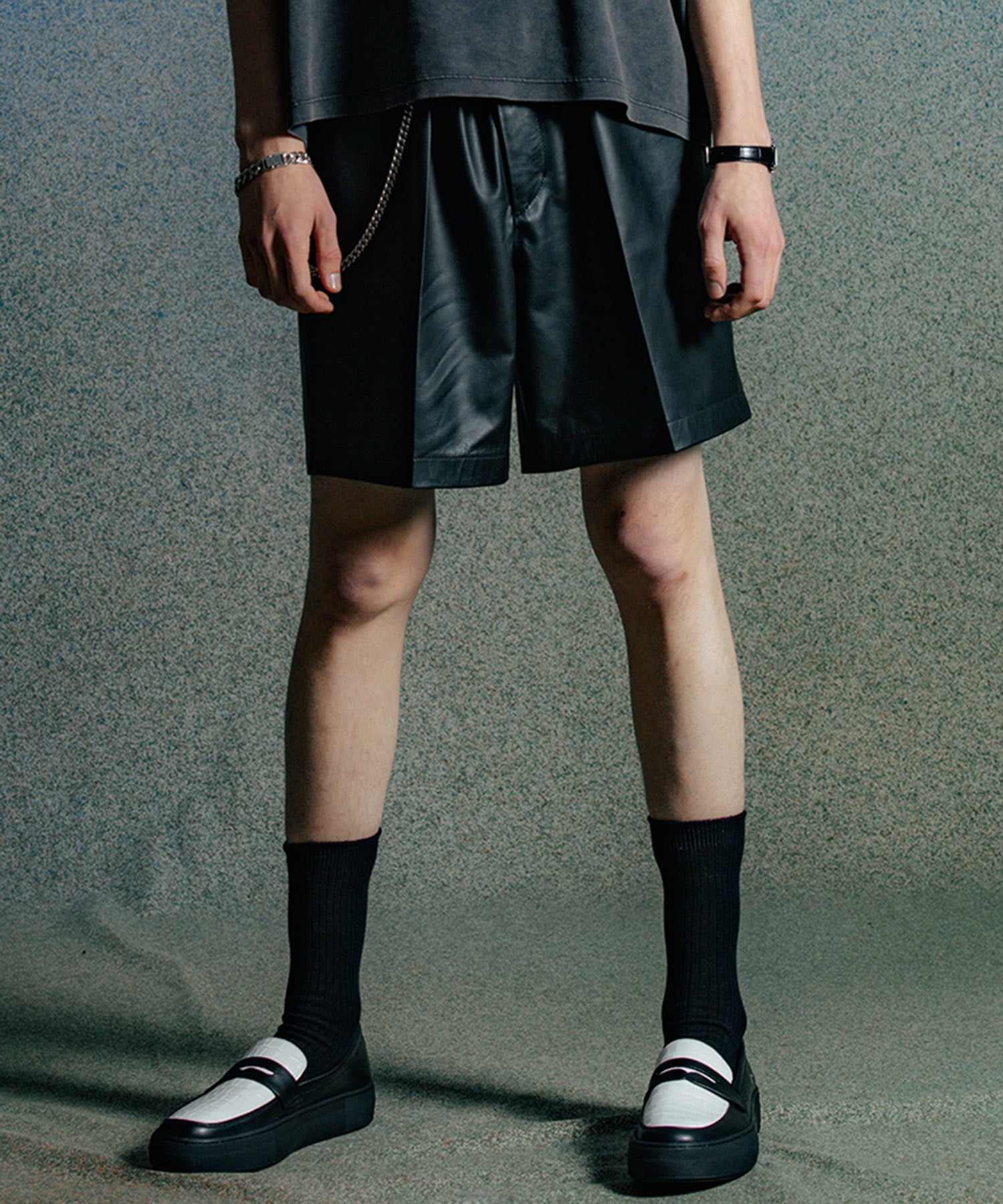 SPANISH LAMB LEATHER SHORT TROUSERS