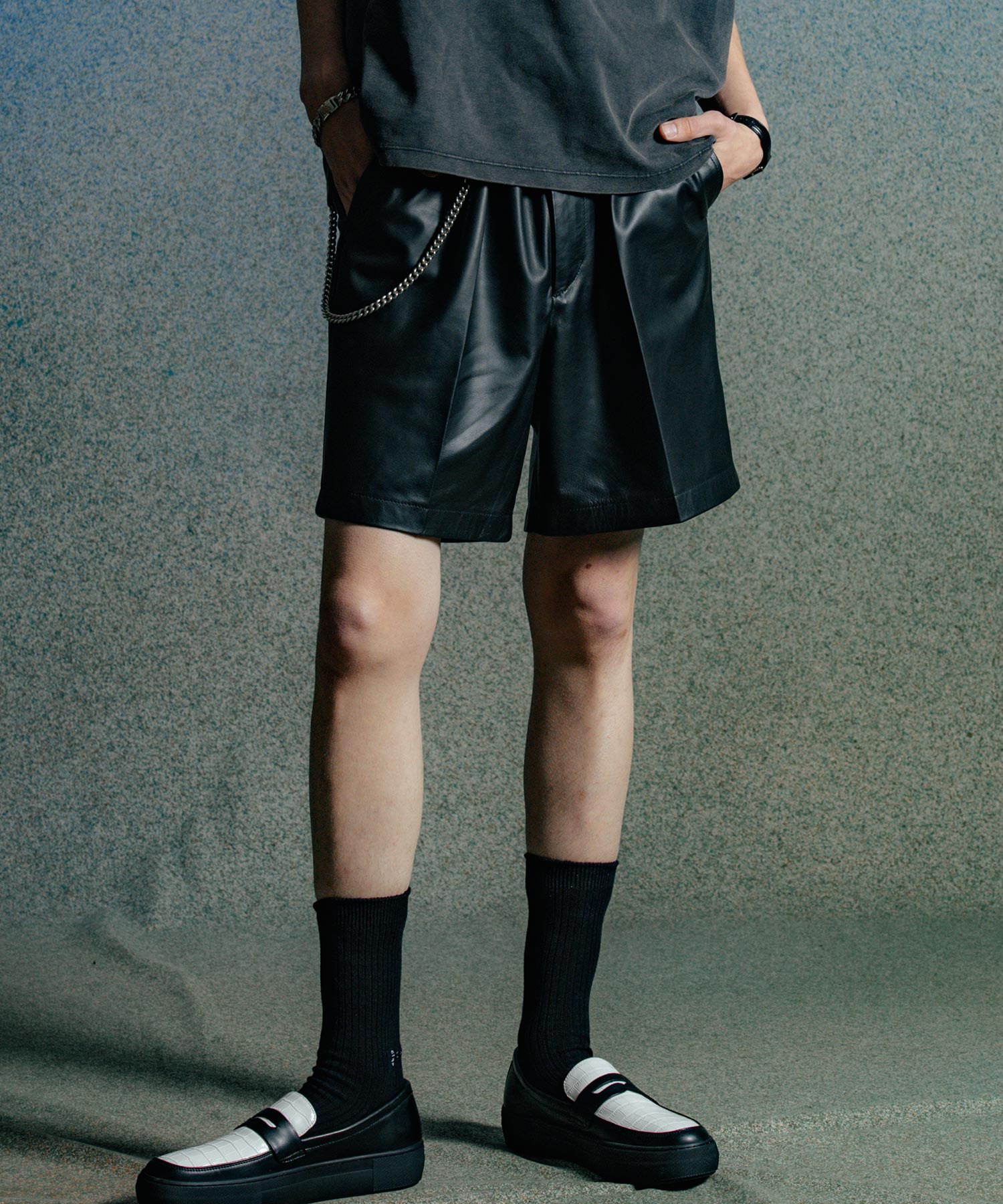 SPANISH LAMB LEATHER SHORT TROUSERS