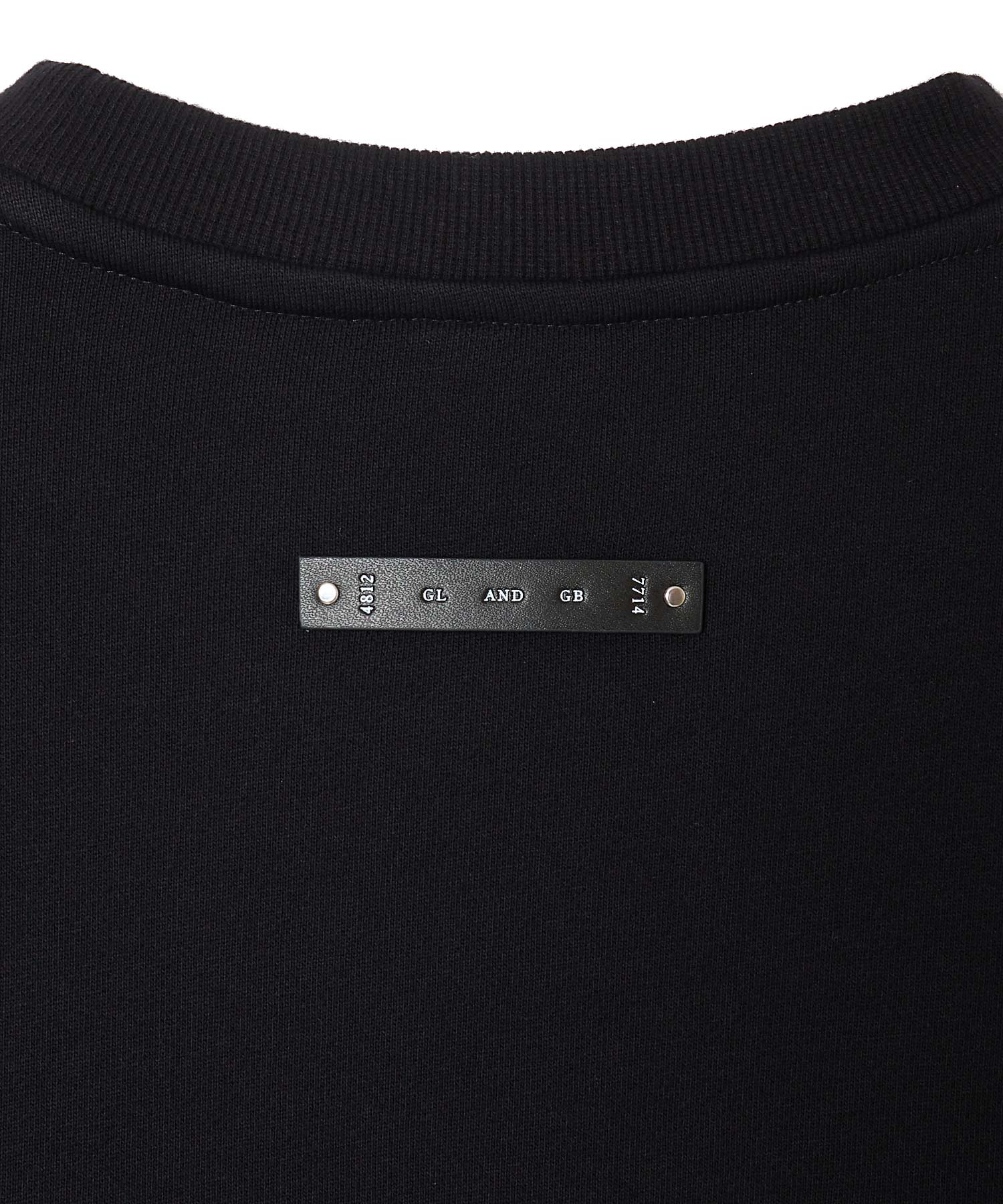 TYPO GRAPHIC CREW NECK SWEAT