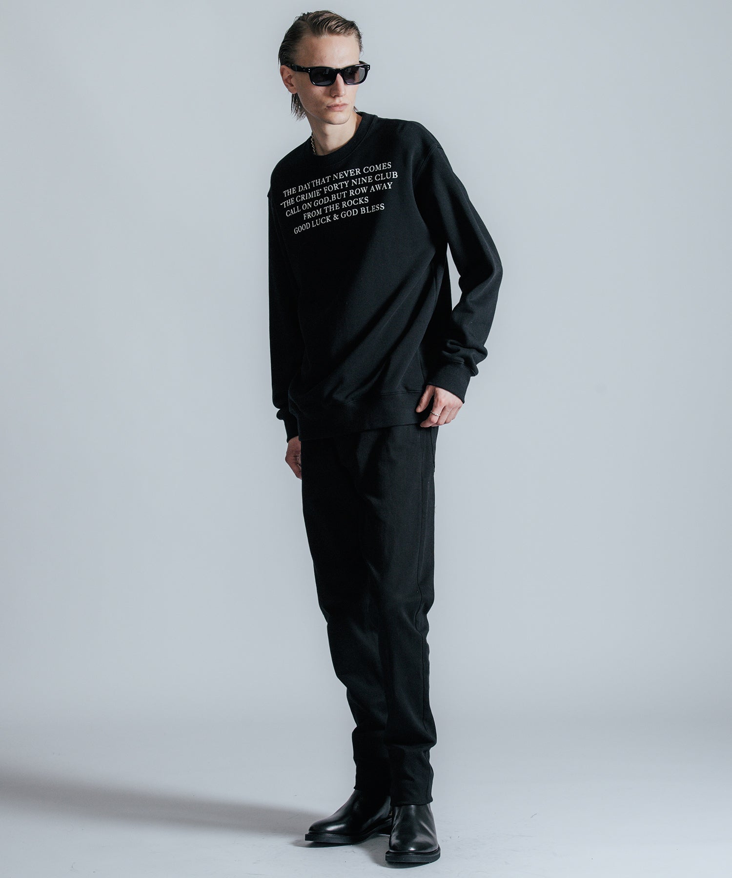 TYPO GRAPHIC CREW NECK SWEAT
