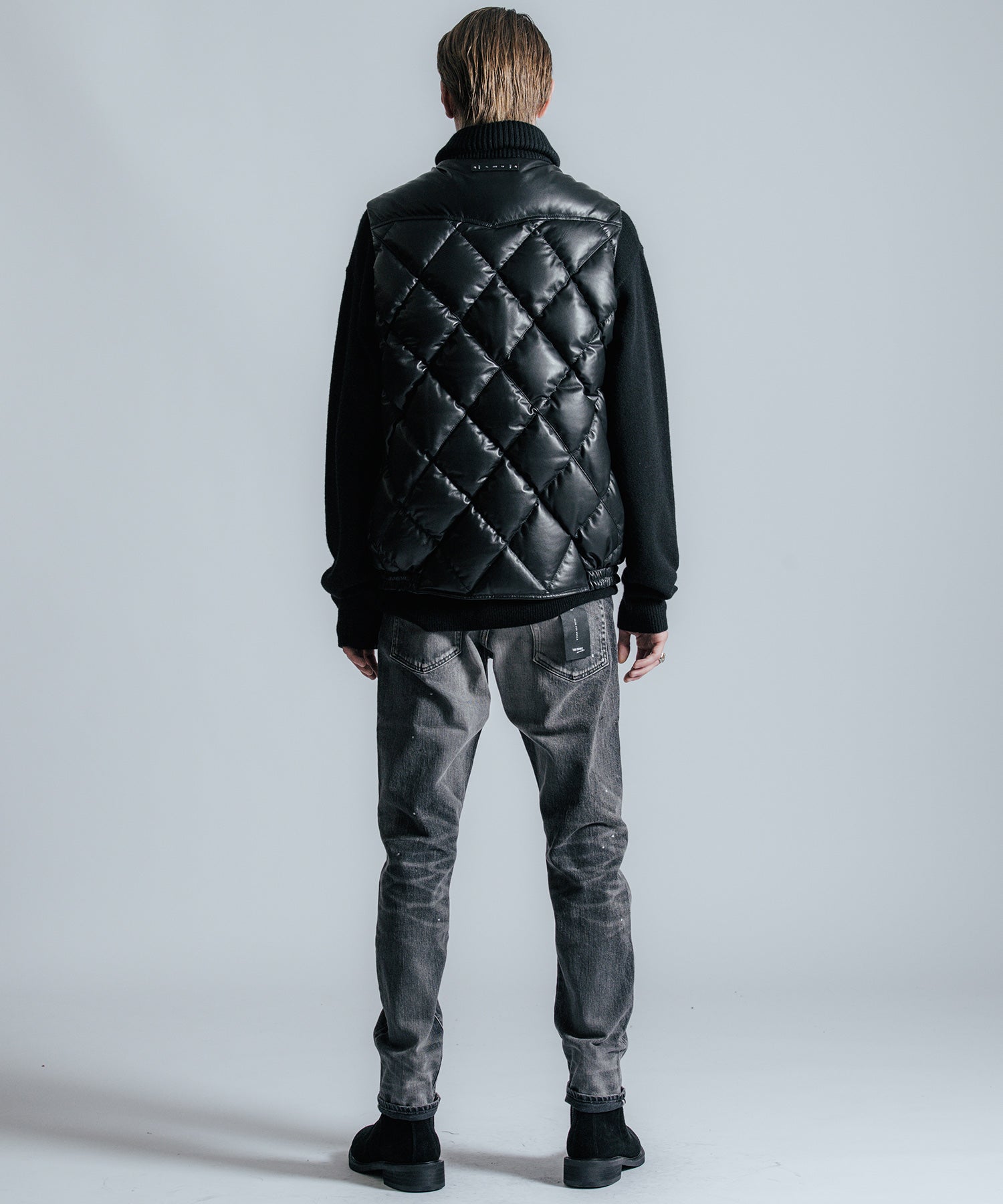 DIAMOND QUILT LAMB LEATHER DOWN VEST