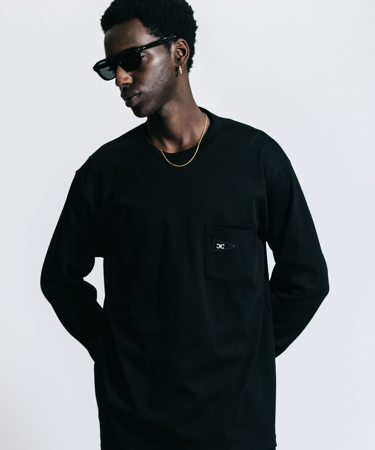 FLAG LOGO POCKET LONG SLEEVE T SHIRT