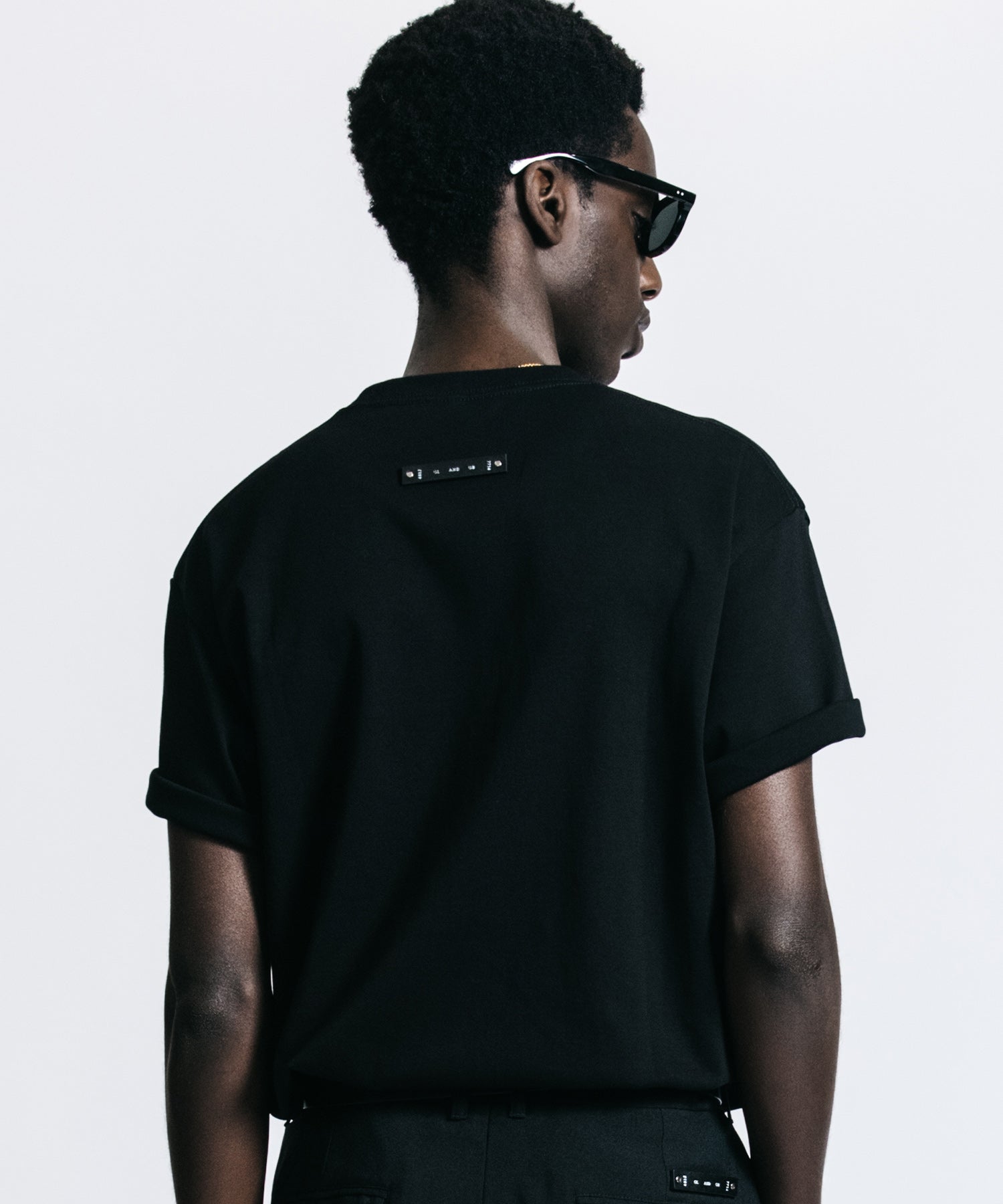 CHAIN-LINK “C” EMBROIDERY POCKET T-SHIRT