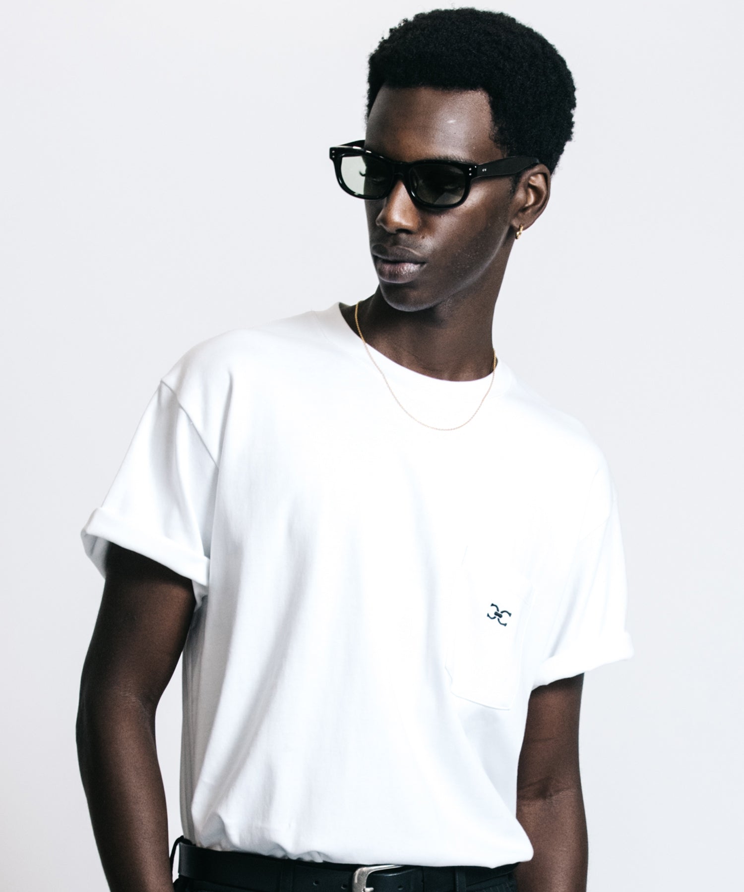 CHAIN-LINK “C” EMBROIDERY POCKET T-SHIRT