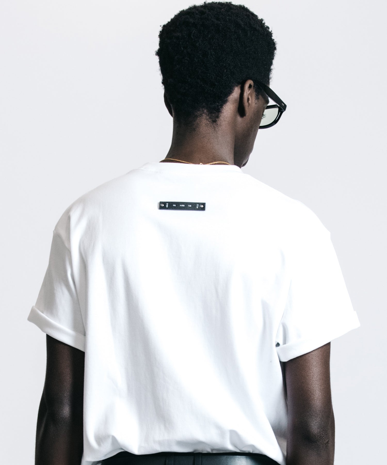 CHAIN-LINK “C” EMBROIDERY POCKET T-SHIRT