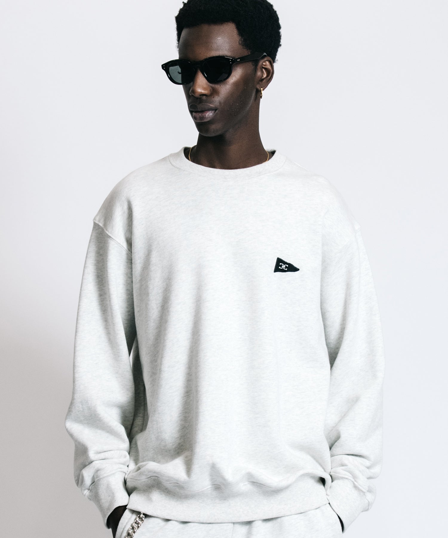 FLAG LOGO CREW NECK SWEAT