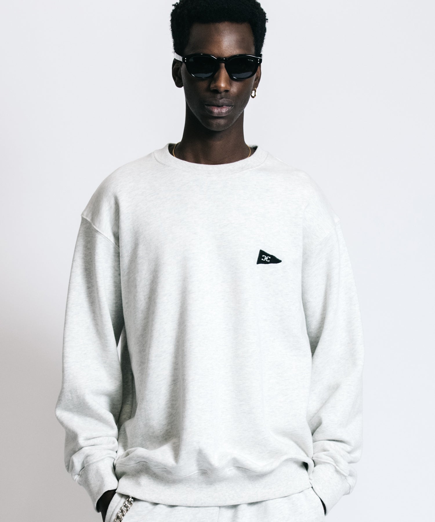 FLAG LOGO CREW NECK SWEAT