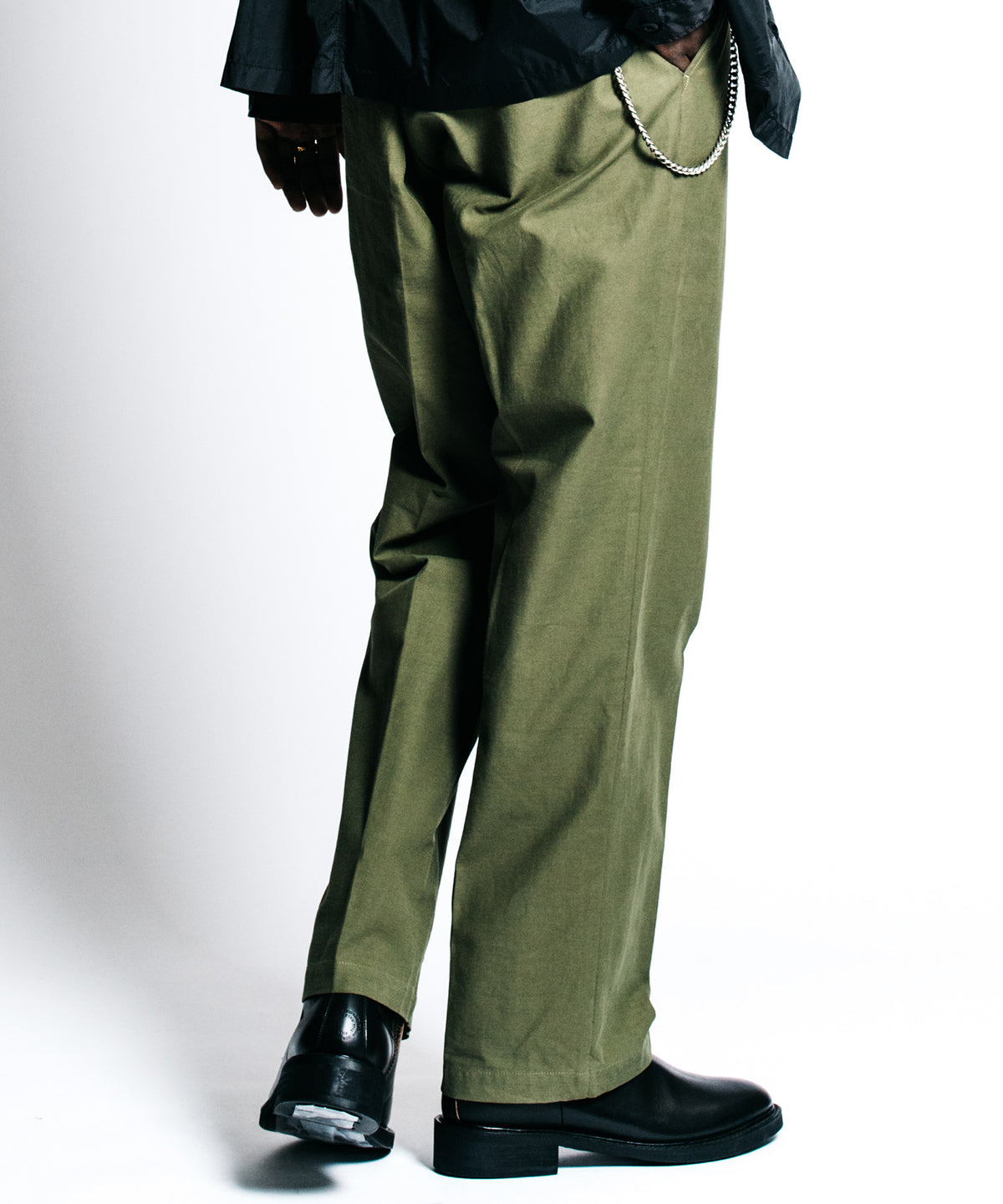 TAILORED TROUSERS – BACK SATIN