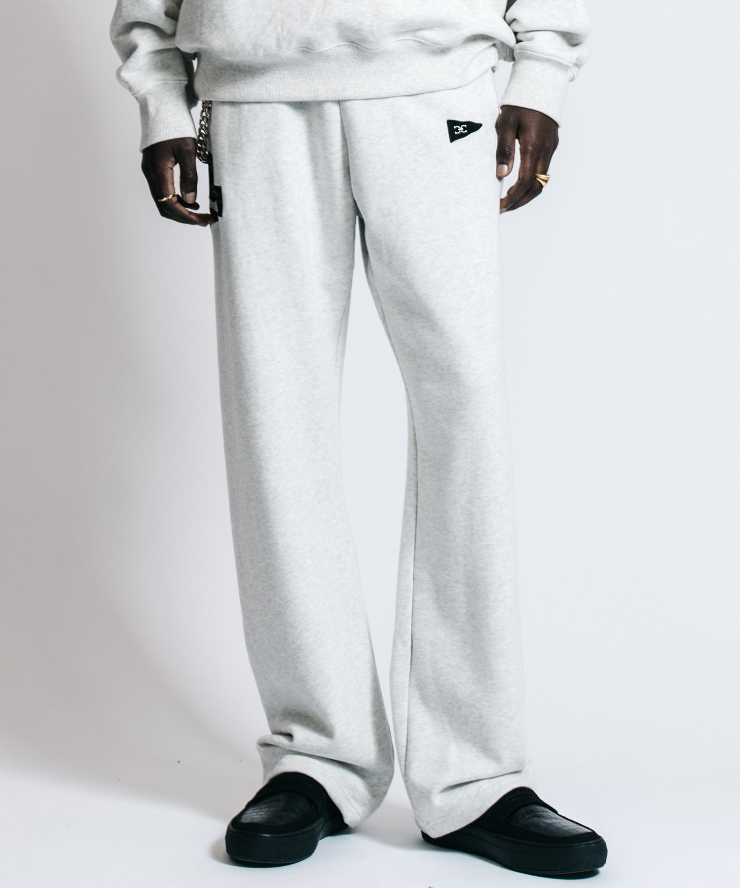 SIGNATURE PATCHWORK SWEAT PANTS