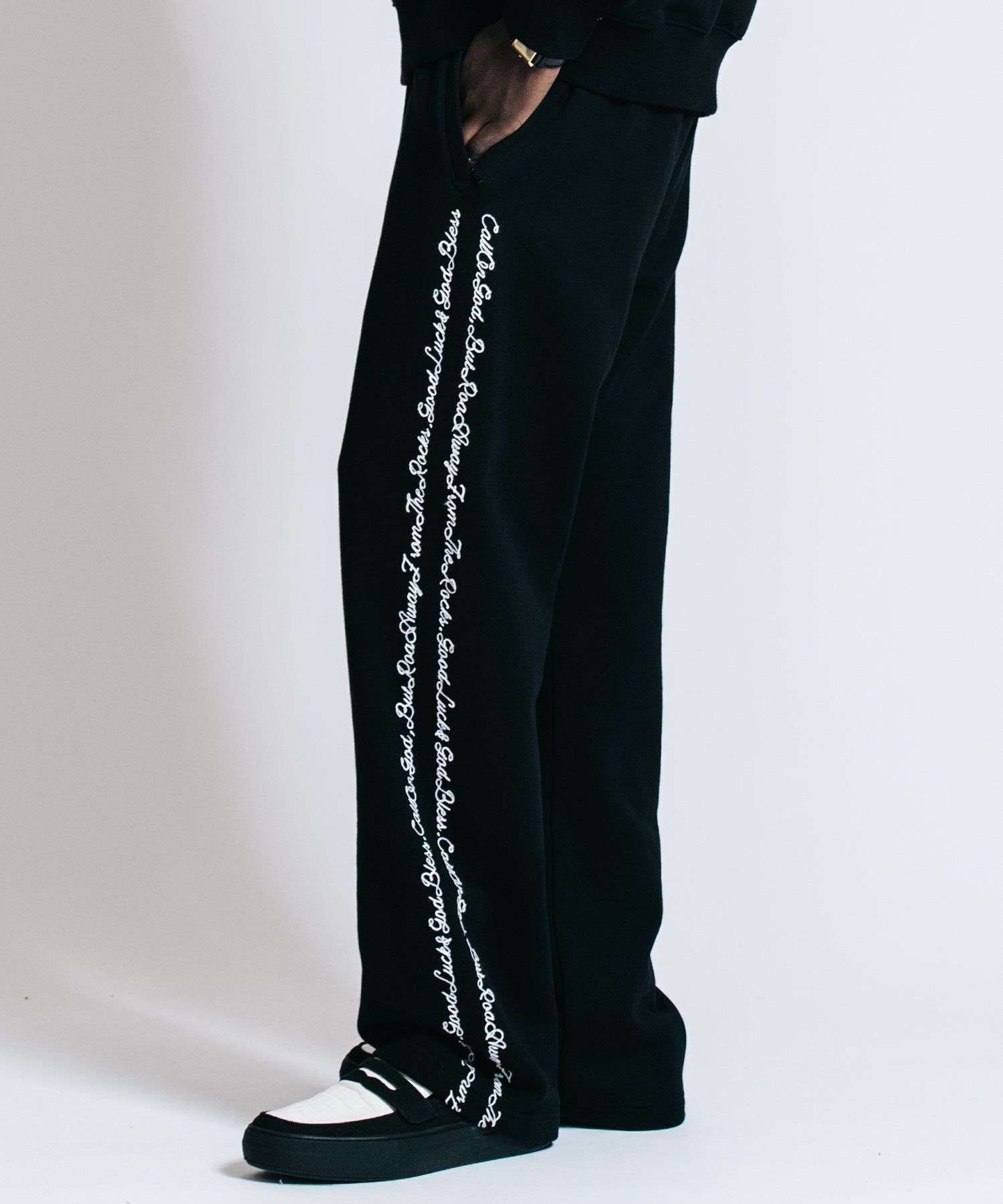 SCRIPT DOUBLE-LINE CHAIN STITCH SWEAT PANTS