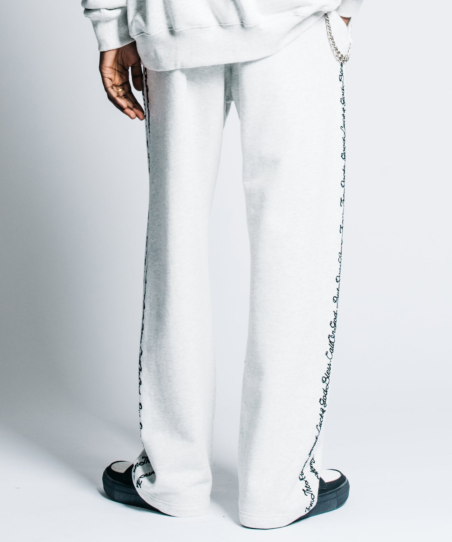 SCRIPT DOUBLE-LINE CHAIN STITCH SWEAT PANTS