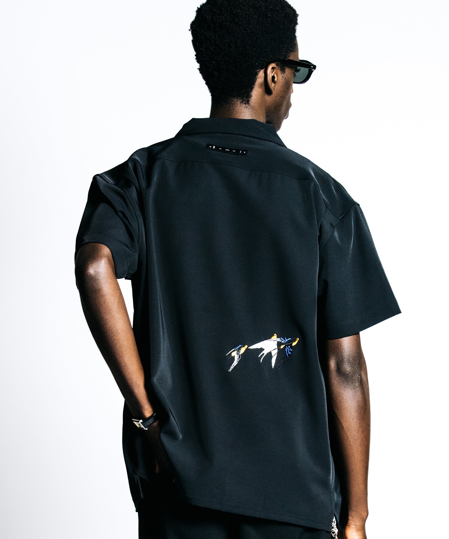 TAILORED SWALLOW EMBROIDERY S/S SHIRT – EASY CARE