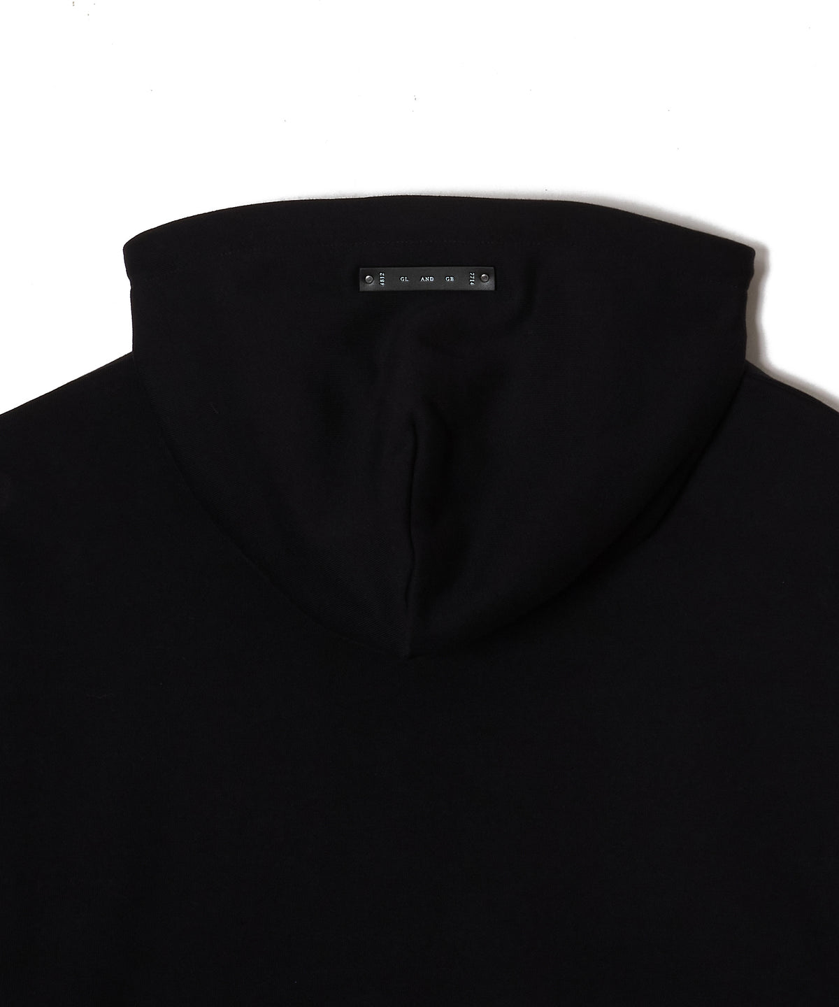 DUAL-CHEST EMBROIDERED PULLOVER SWEAT HOODIE