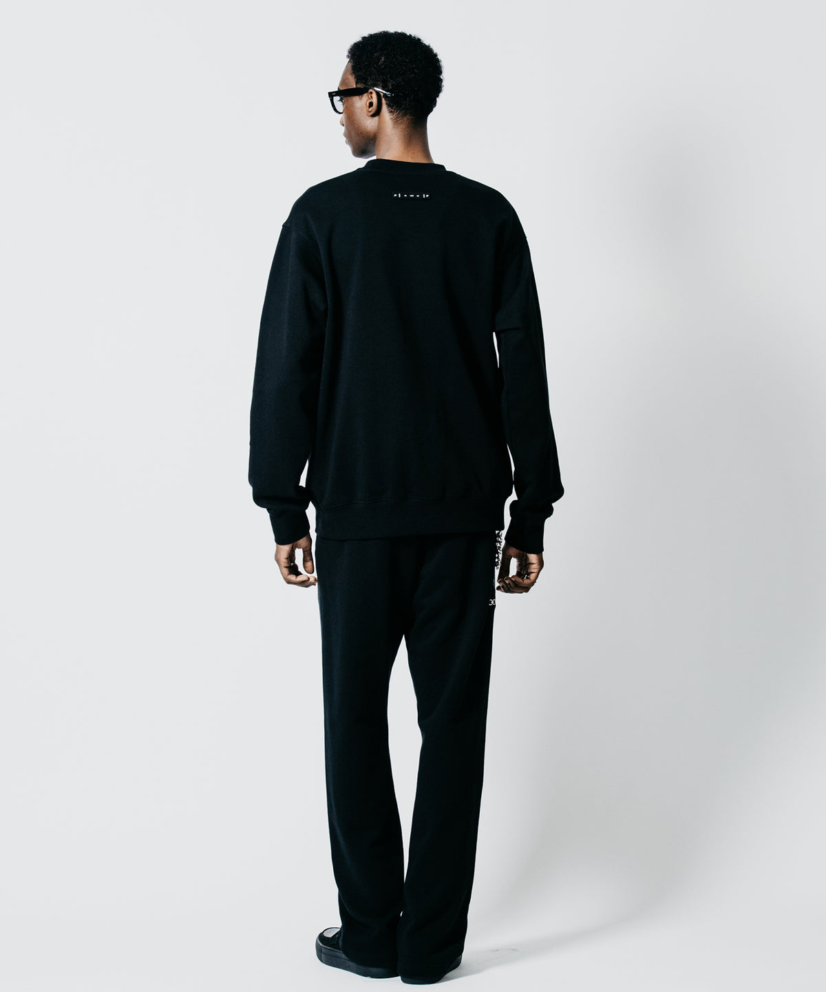 MULTI-PATCH EMBROIDERED CREWNECK SWEAT