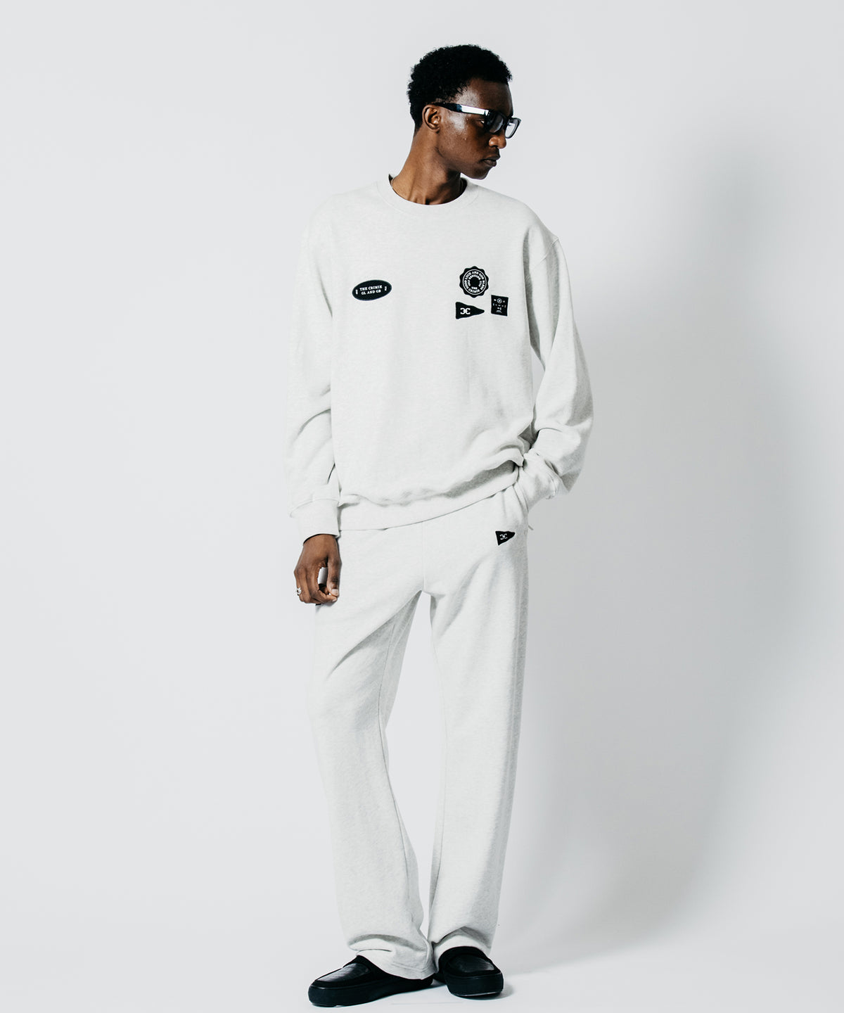 MULTI-PATCH EMBROIDERED CREWNECK SWEAT
