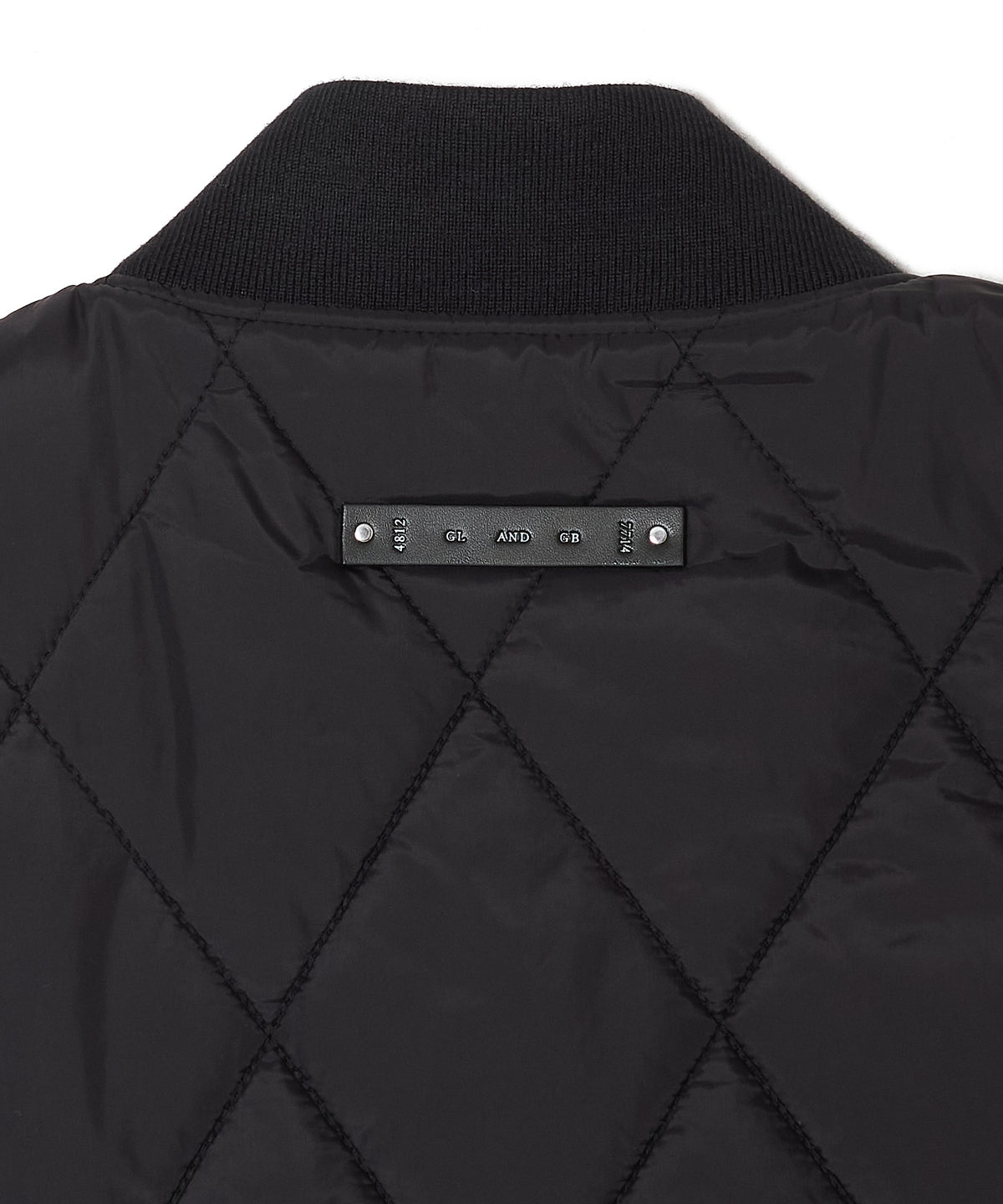 DIAMOND-QUILTED ZIP VEST