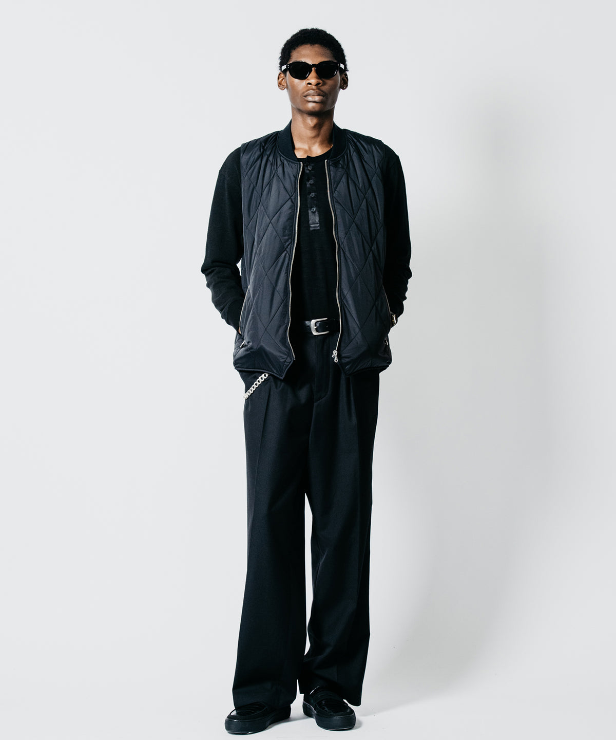 DIAMOND-QUILTED ZIP VEST