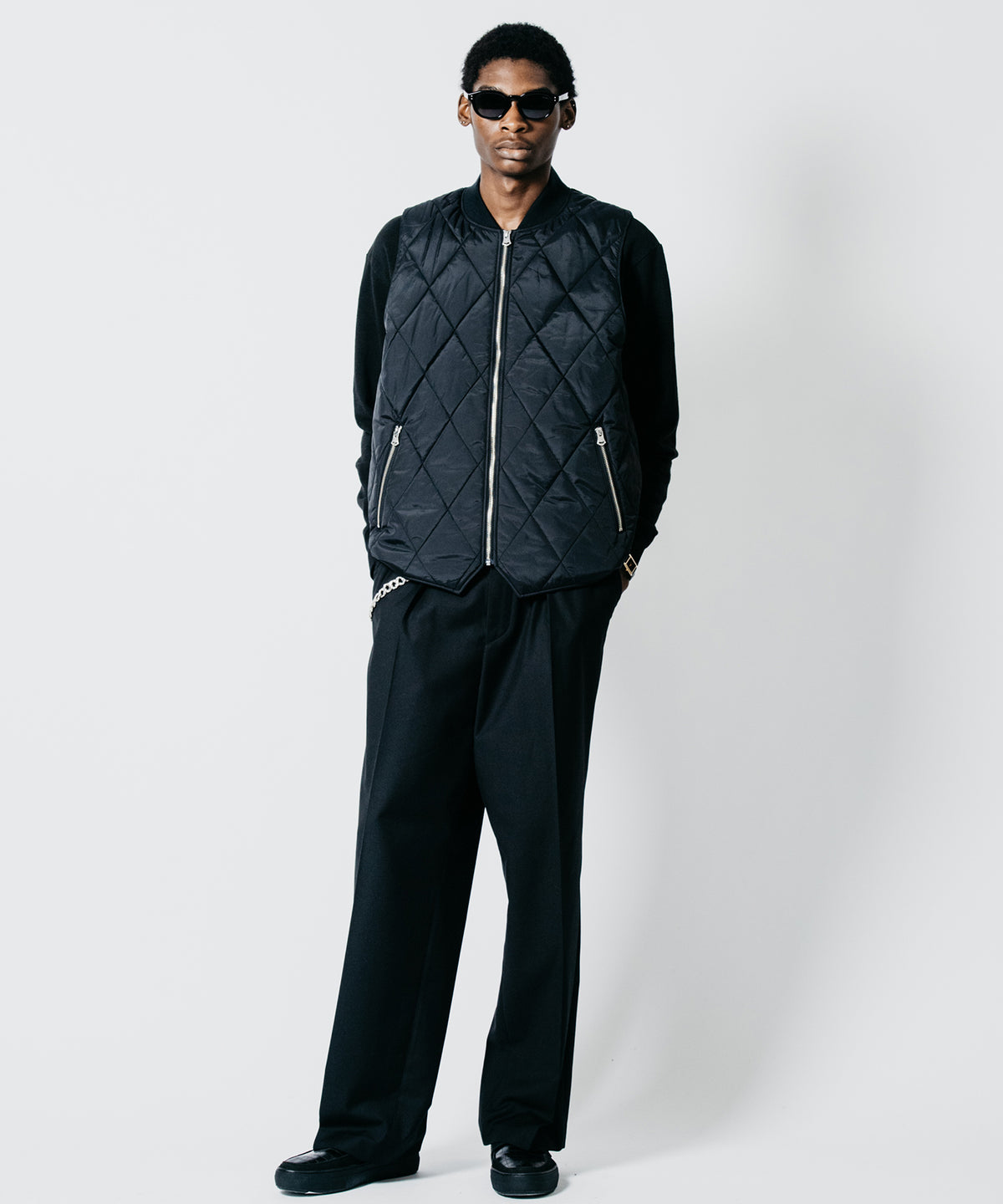 DIAMOND-QUILTED ZIP VEST
