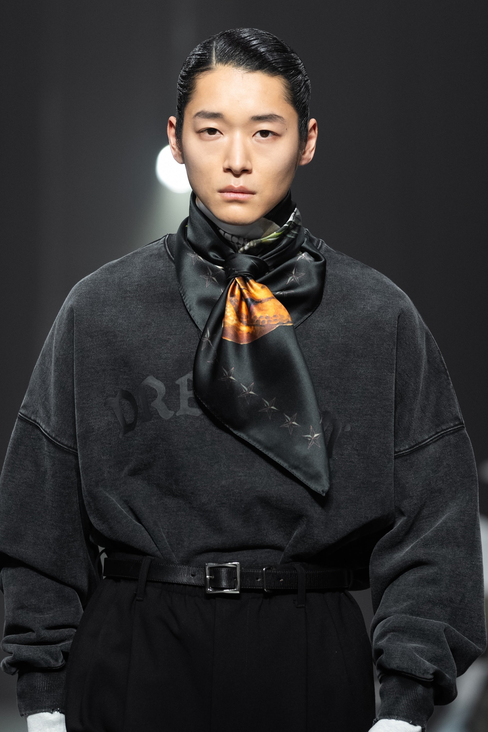 GARMENT DYE WIDE CREWNECK SWEAT