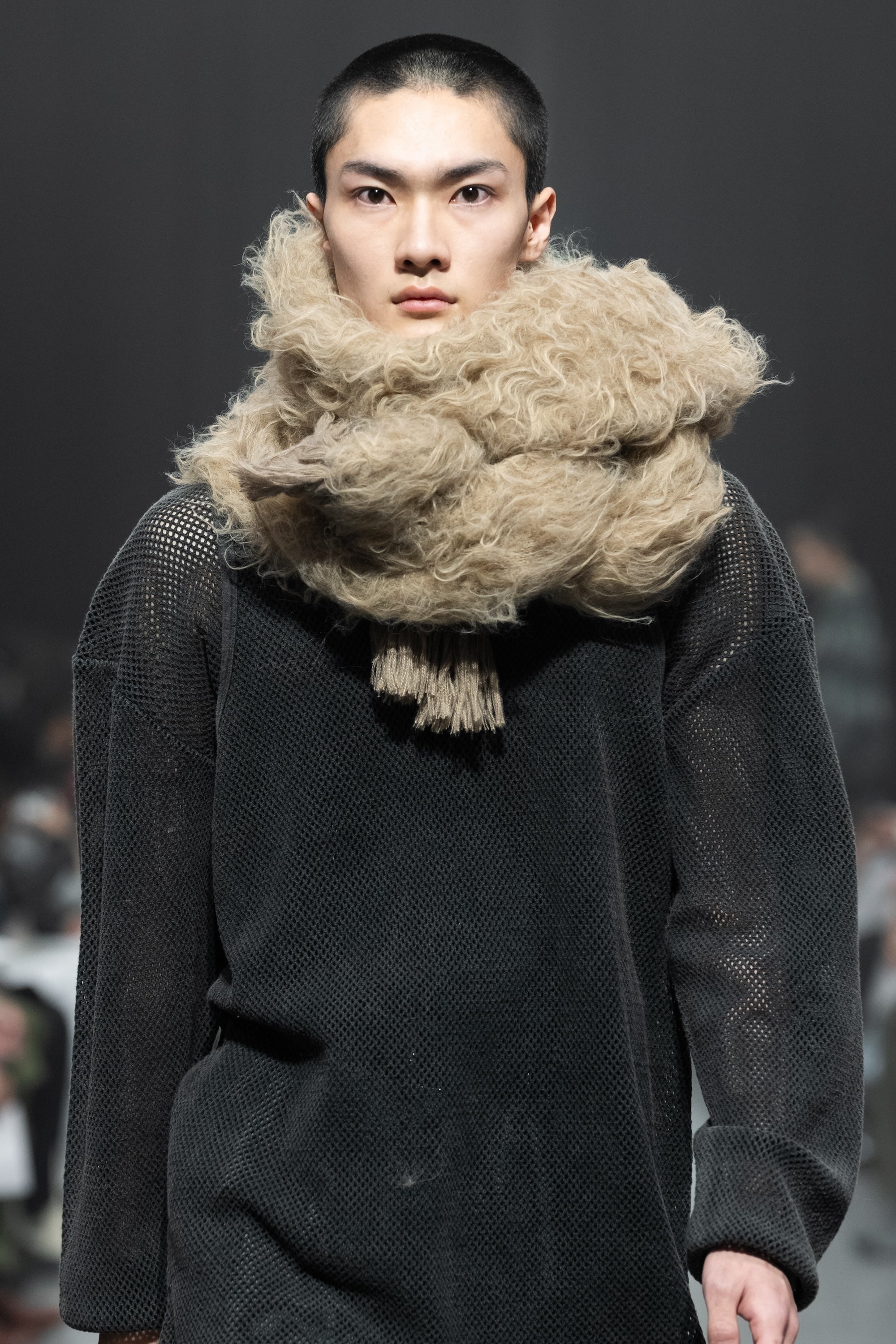 PANEL BRUSH KNIT SCARF