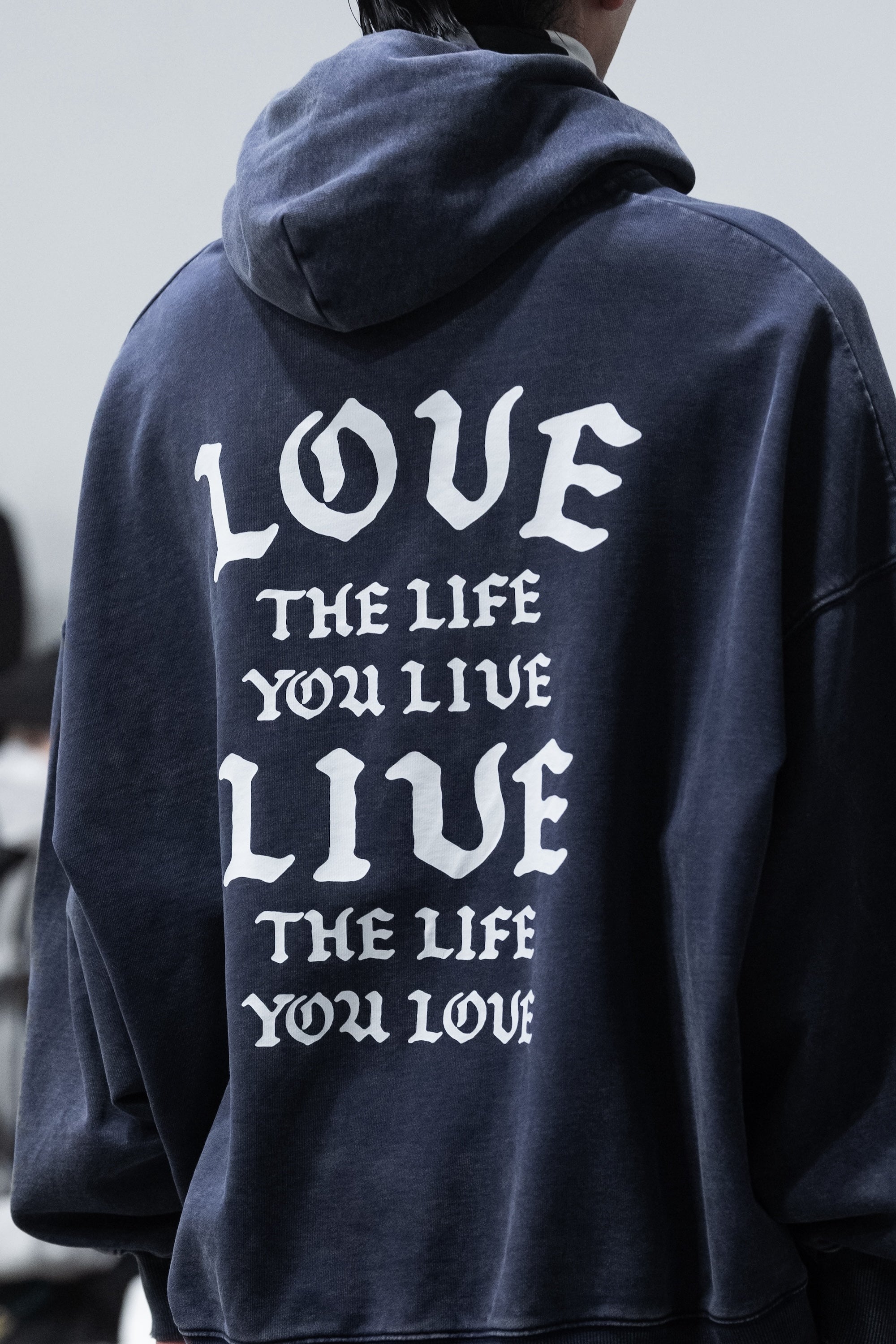 GARMENT DYE WIDE PULLOVER HOODIE