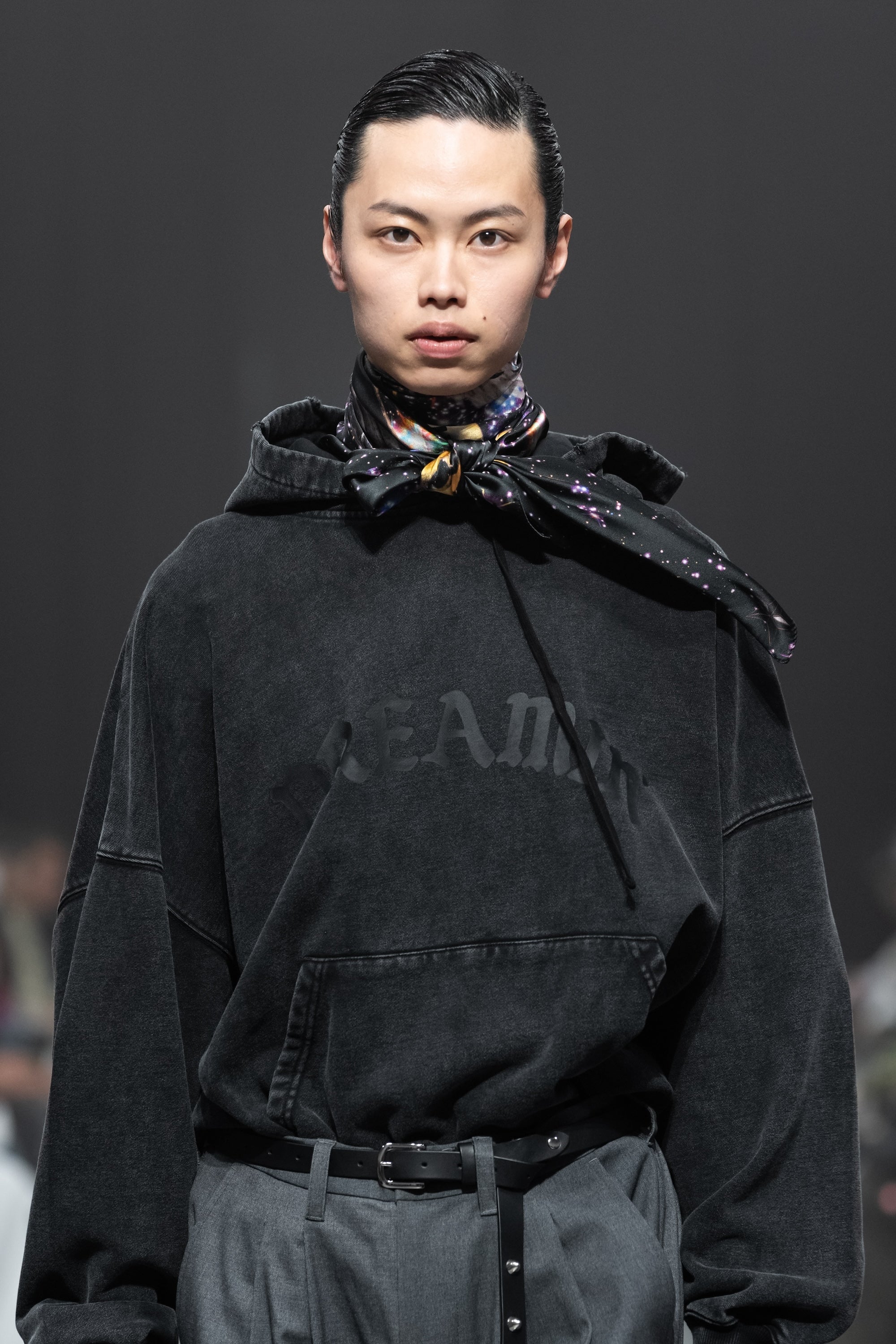 GARMENT DYE WIDE PULLOVER HOODIE