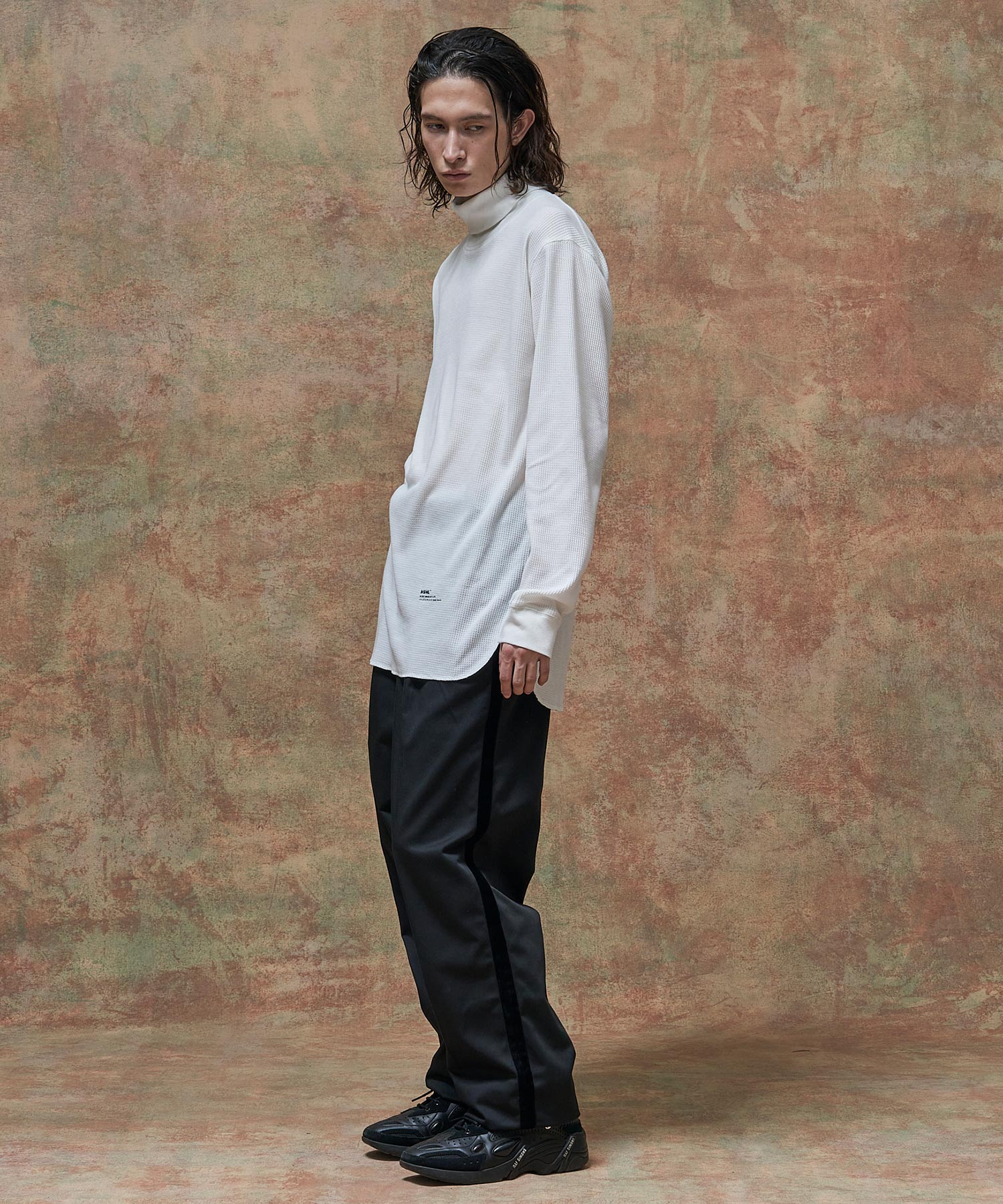 HIGH NECK THERMAL CUTSEW