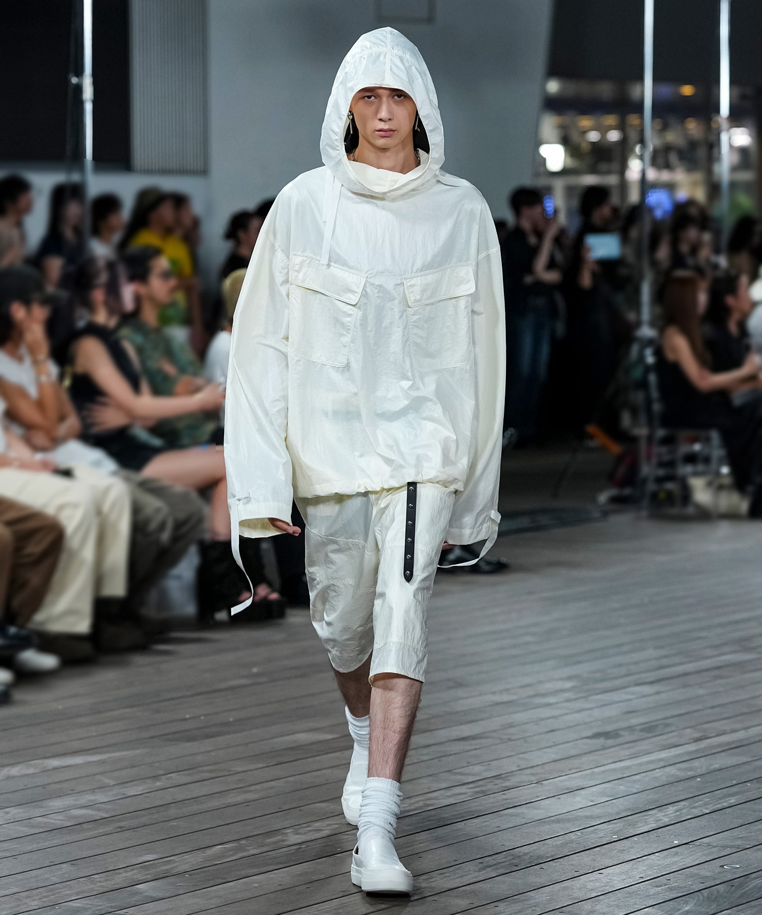 GLOSSY SALVAGE PARKA