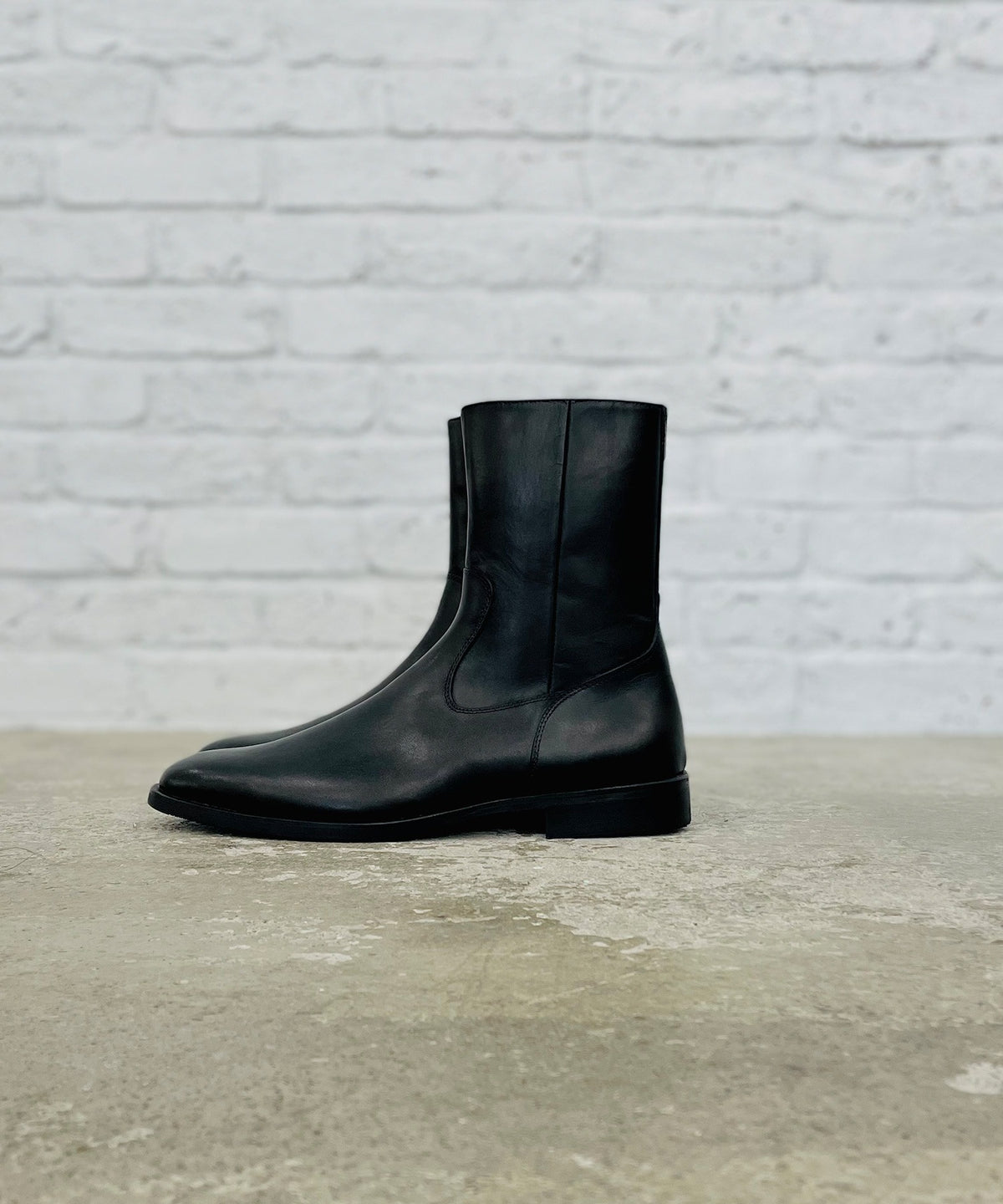 THE ZIP BOOTS