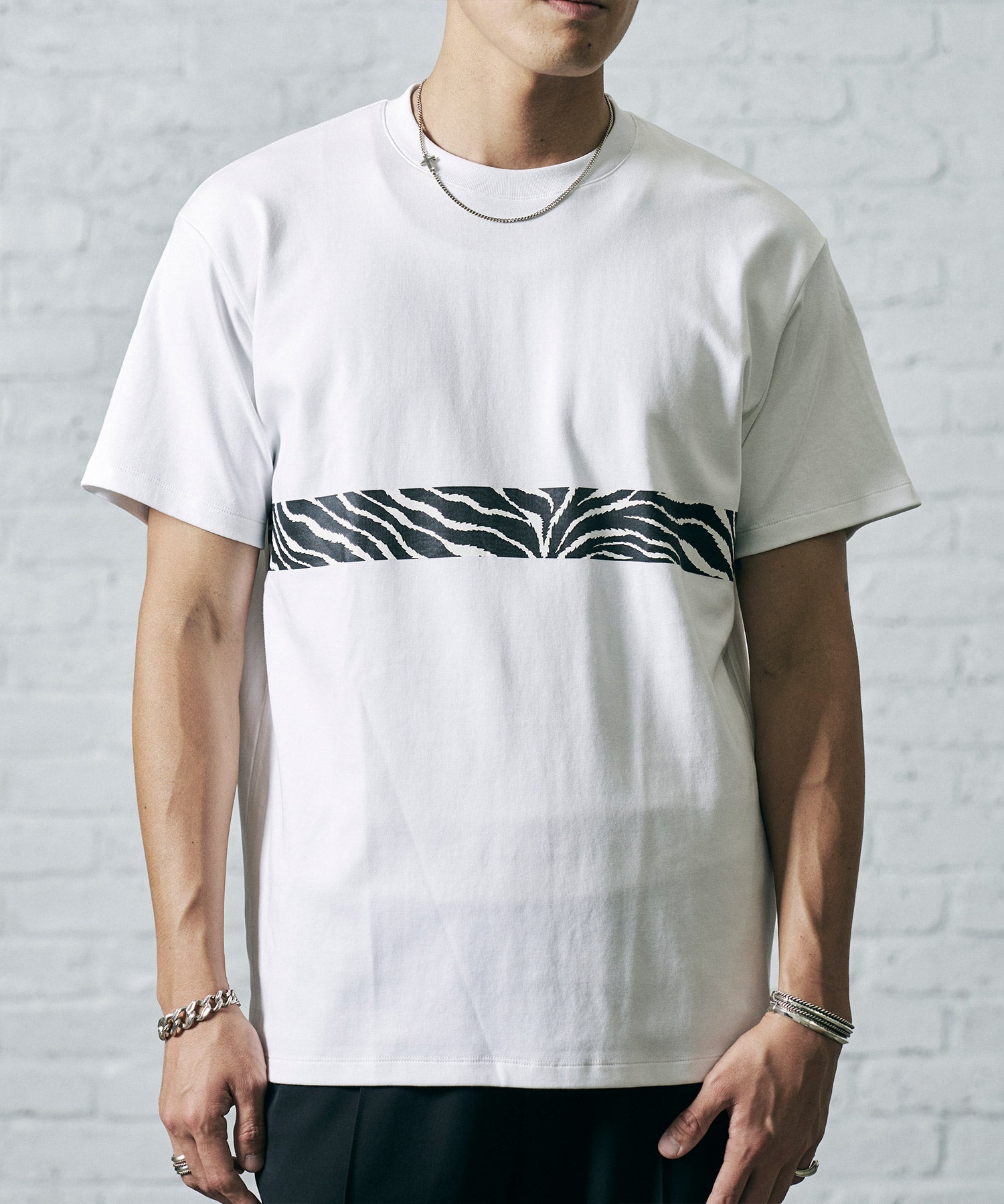 TIGER LINE SHORT SLEEVE T SHIRT