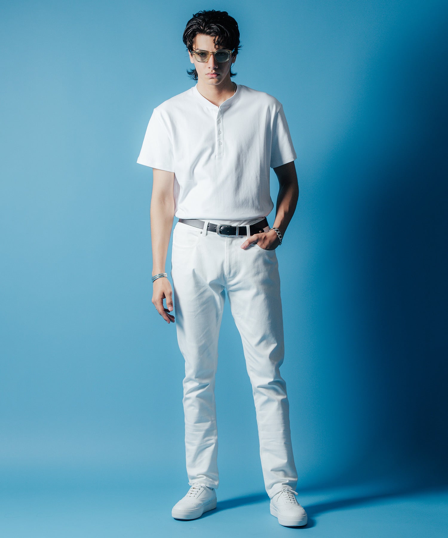 BORN FREE SLIM STRAIGHT WHITE STRETCH PANTS