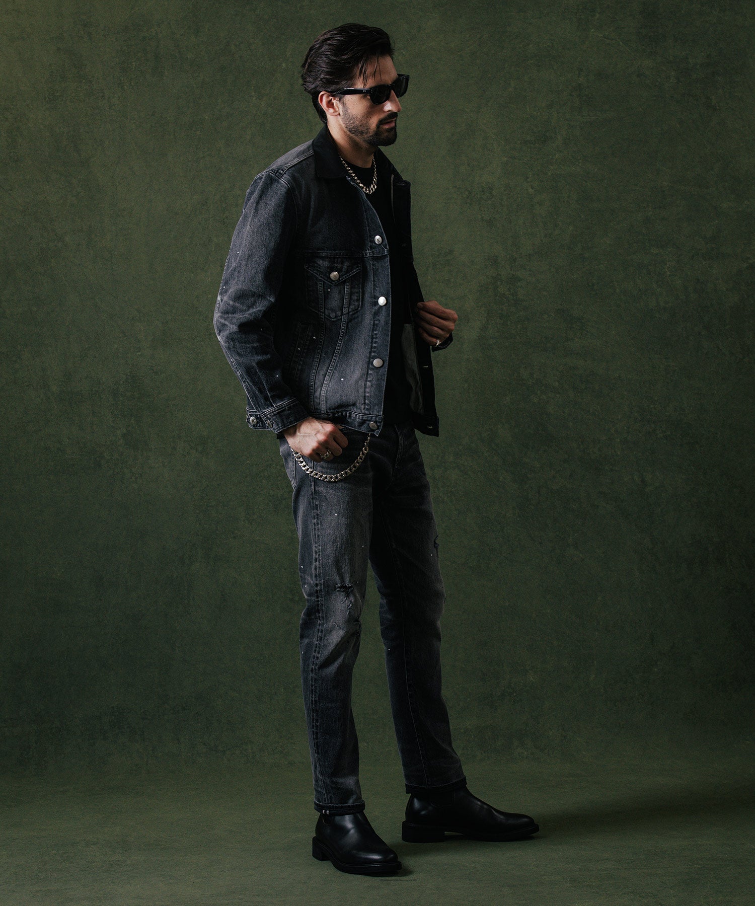 BORN FREE GARAGE USED SELVEDGE STRETCH JEANS