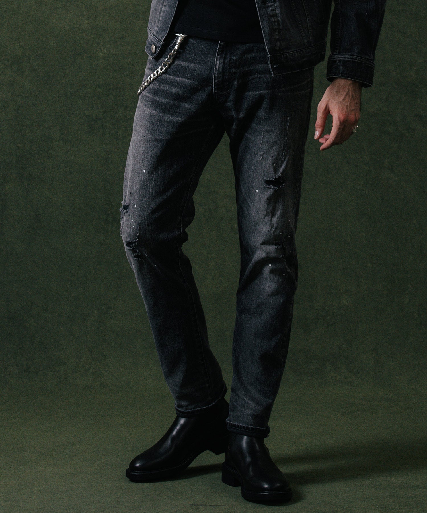 BORN FREE GARAGE USED SELVEDGE STRETCH JEANS