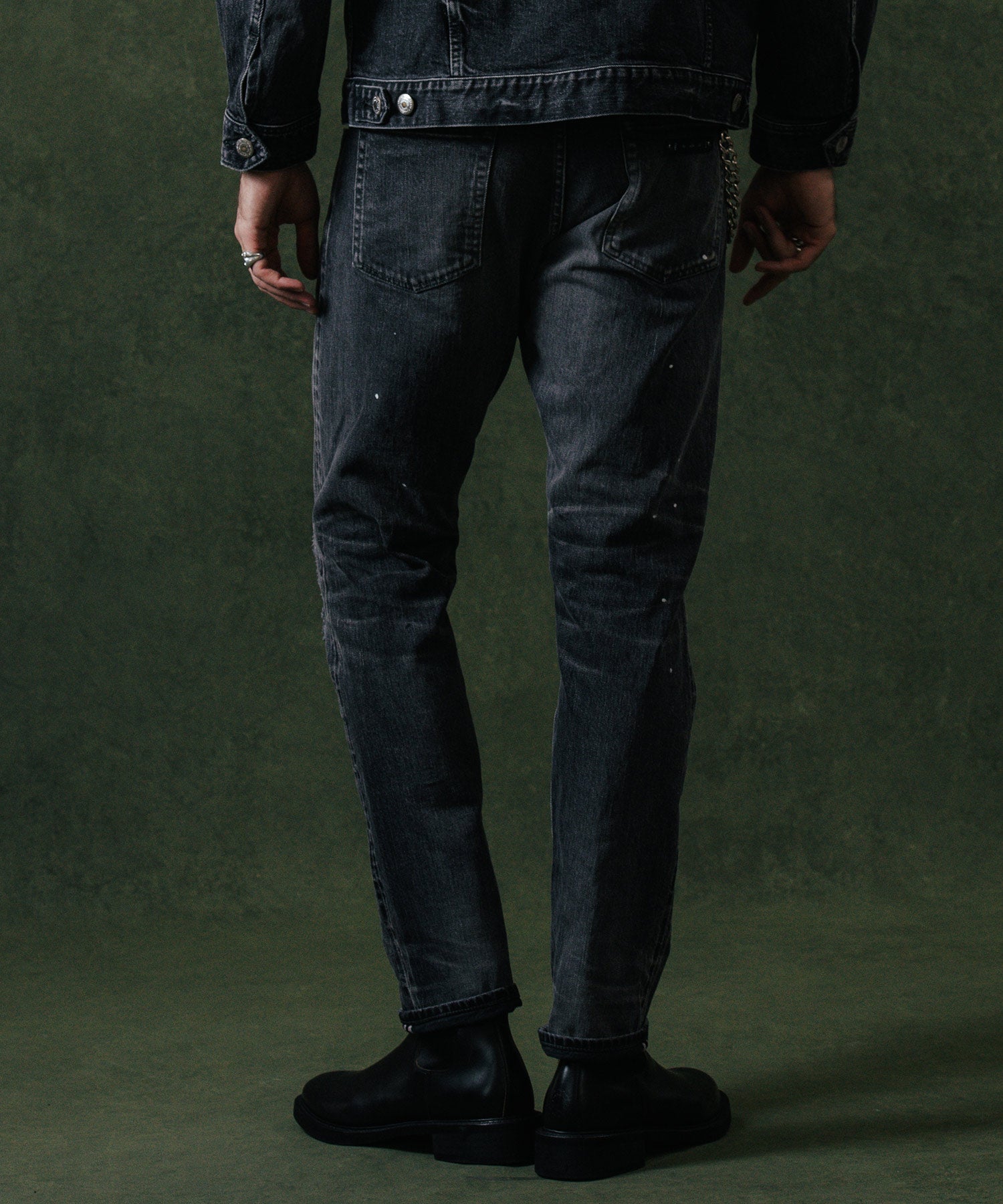 BORN FREE GARAGE USED SELVEDGE STRETCH JEANS