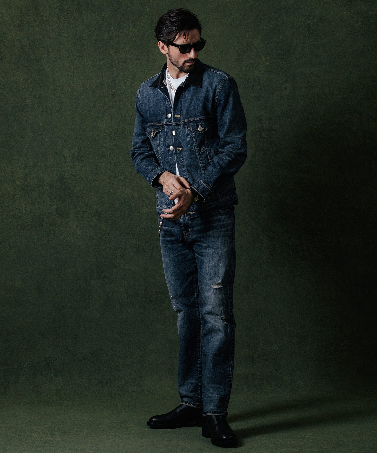 BORN FREE 2 GARAGE USED SELVEDGE STRETCH JEANS